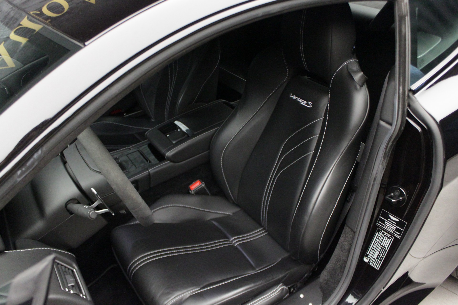 ASTON MARTIN V8 Vantage 4.7 S Sportshift-image-21