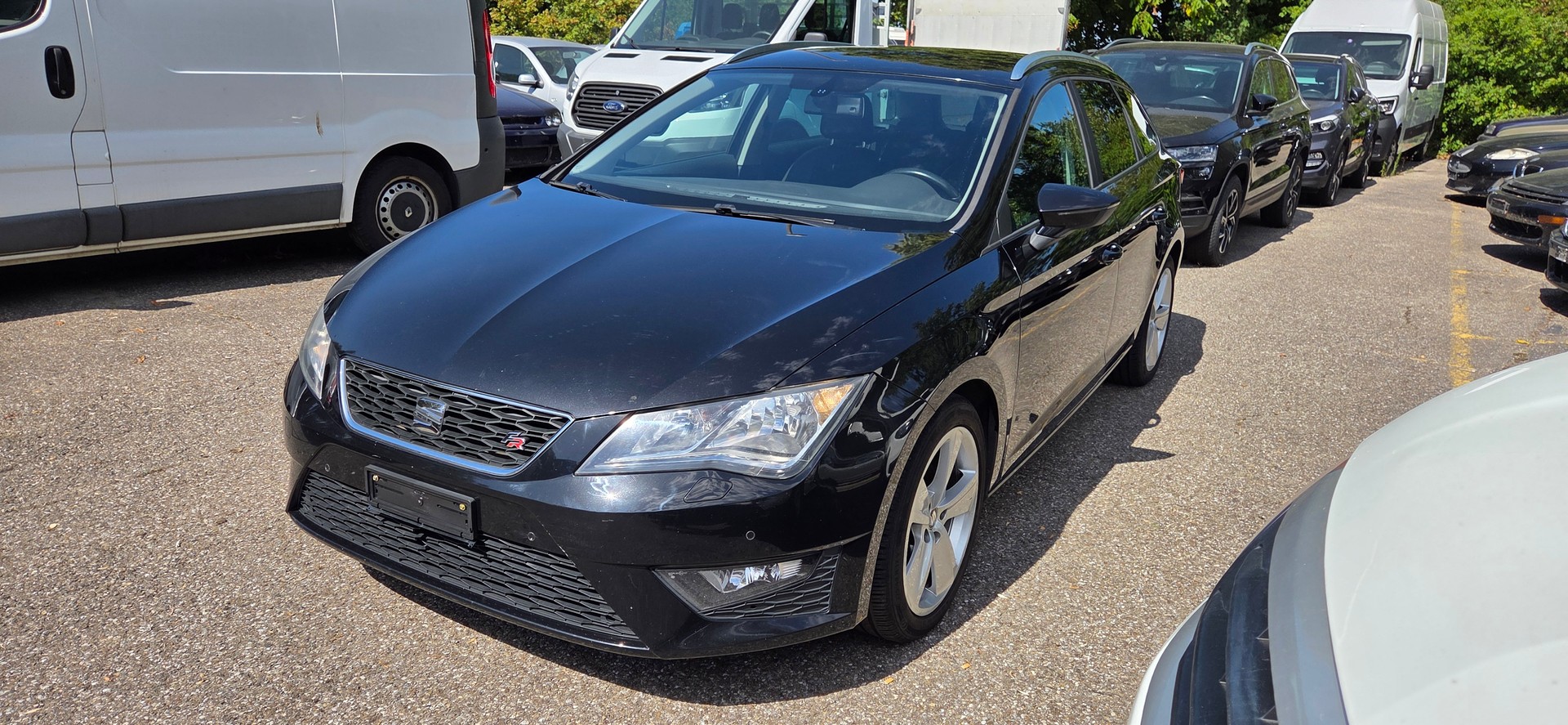 SEAT Leon ST 1.4 TSI FR-image-0