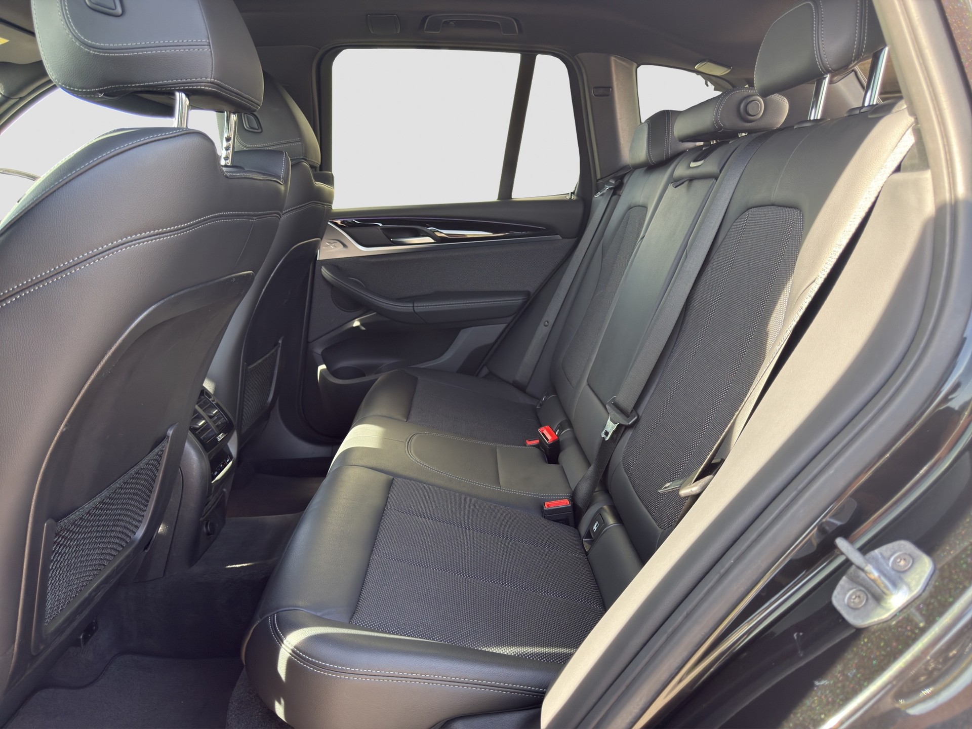 BMW X3 xDrive 20d Individual xLine Steptronic-image-15