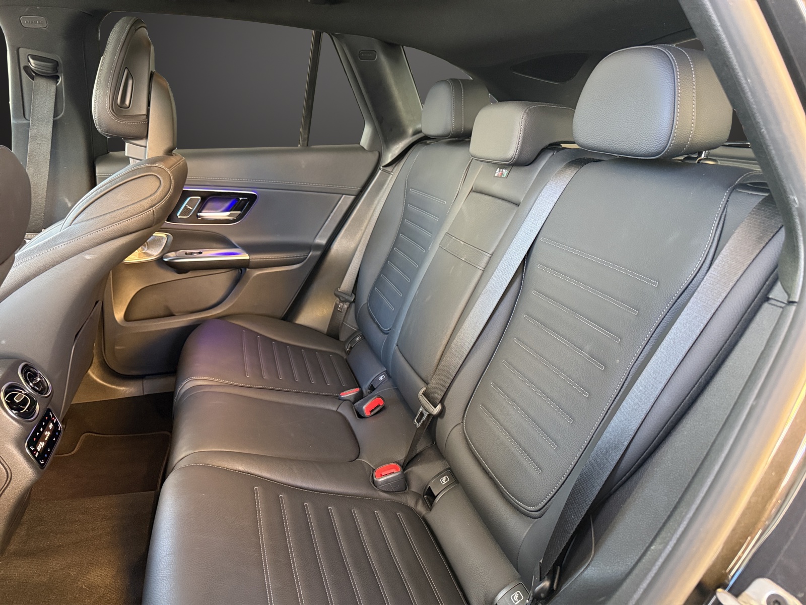 MERCEDES-BENZ GLC 400 e 4Matic 9G-Tronic-image-12