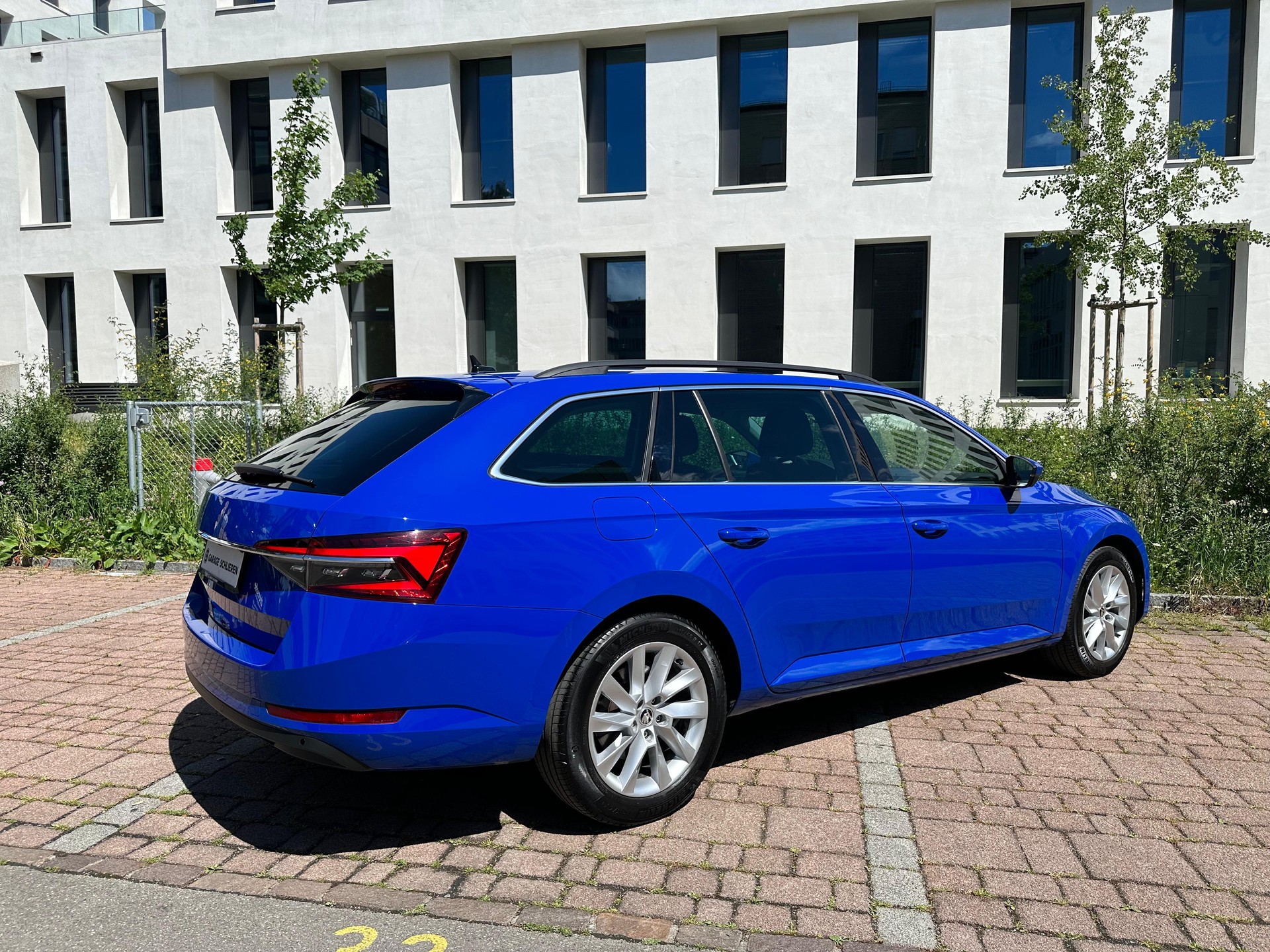 SKODA Superb Combi 2.0 TDi Ambition DSG| Aus erste Hand| Elk Anhängerkupplung| Voll LED| Rückfahrtkamera| Frisch ab MFK und Service-image-5