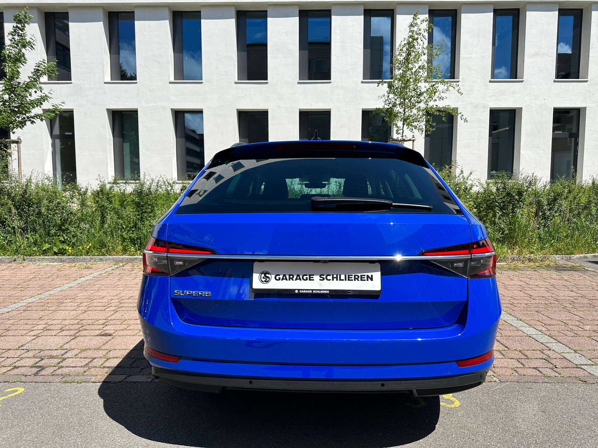SKODA Superb Combi 2.0 TDi Ambition DSG| Aus erste Hand| Elk Anhängerkupplung| Voll LED| Rückfahrtkamera| Frisch ab MFK und Service-image-7