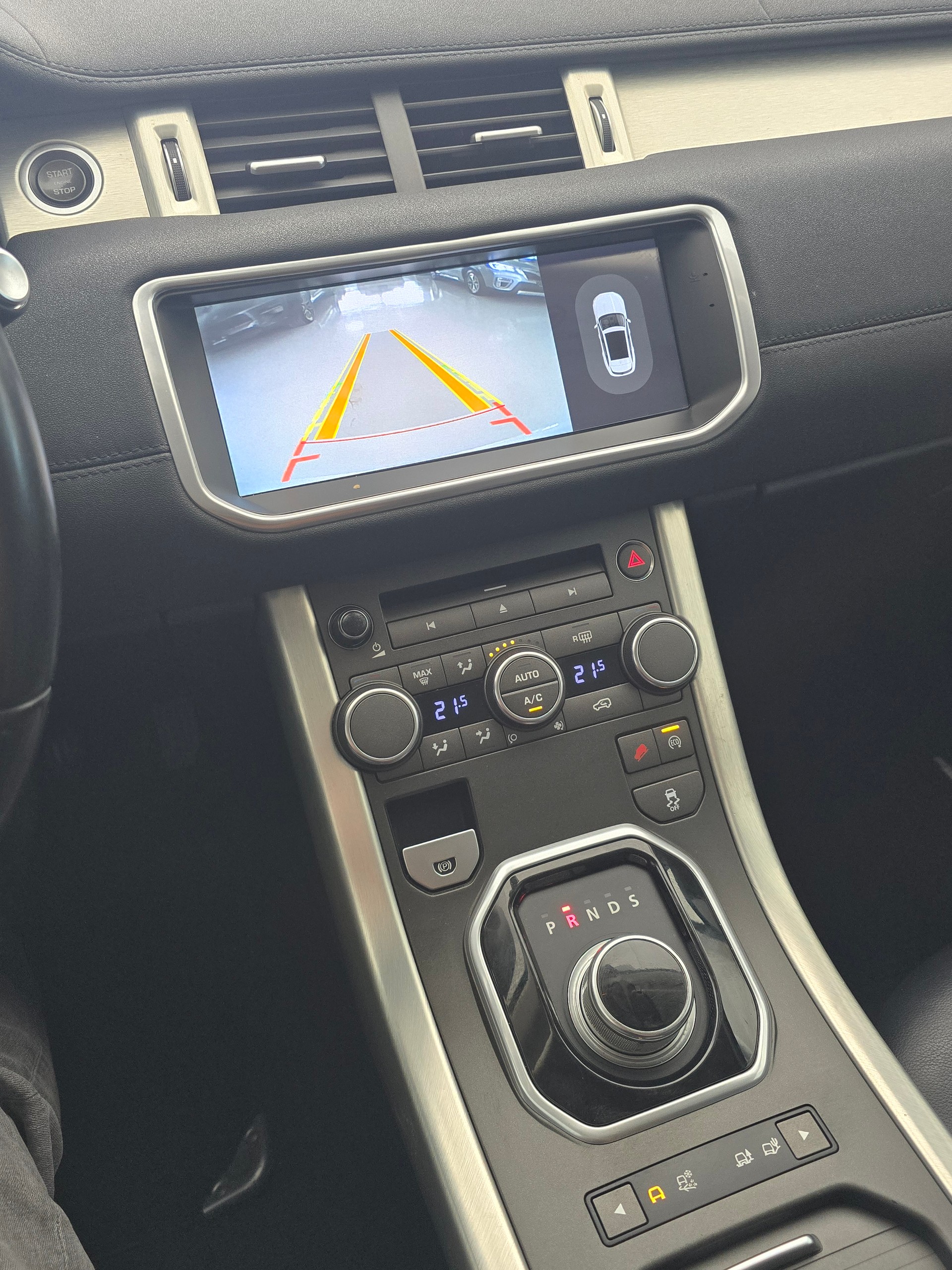 LAND ROVER Range Rover Evoque 2.2 TD4 Dynamic AT9-image-9