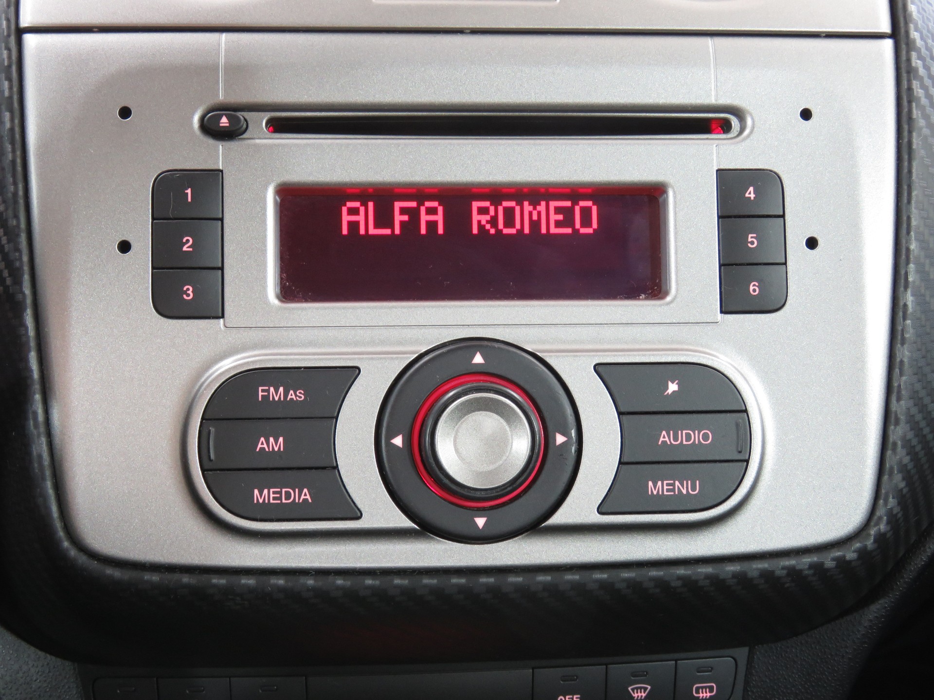 ALFA ROMEO MiTo 1.4 TB Distinctive-image-16