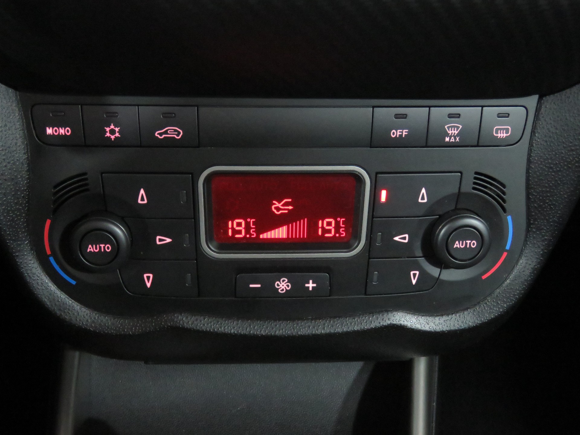 ALFA ROMEO MiTo 1.4 TB Distinctive-image-14