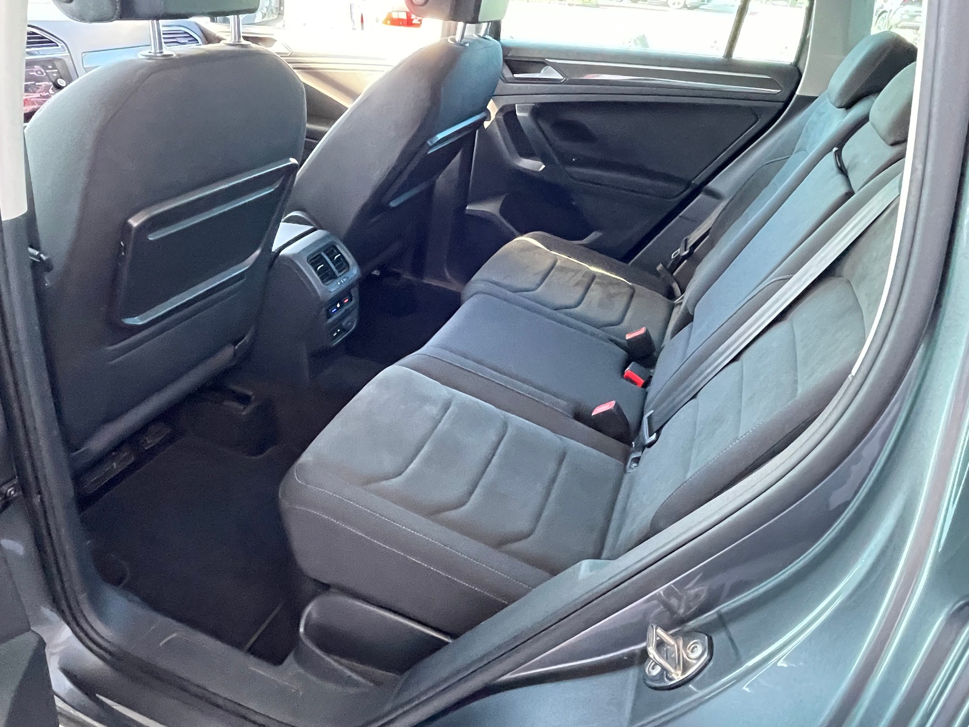 VW Tiguan 2.0TSI Highline 4Motion DSG-image-11