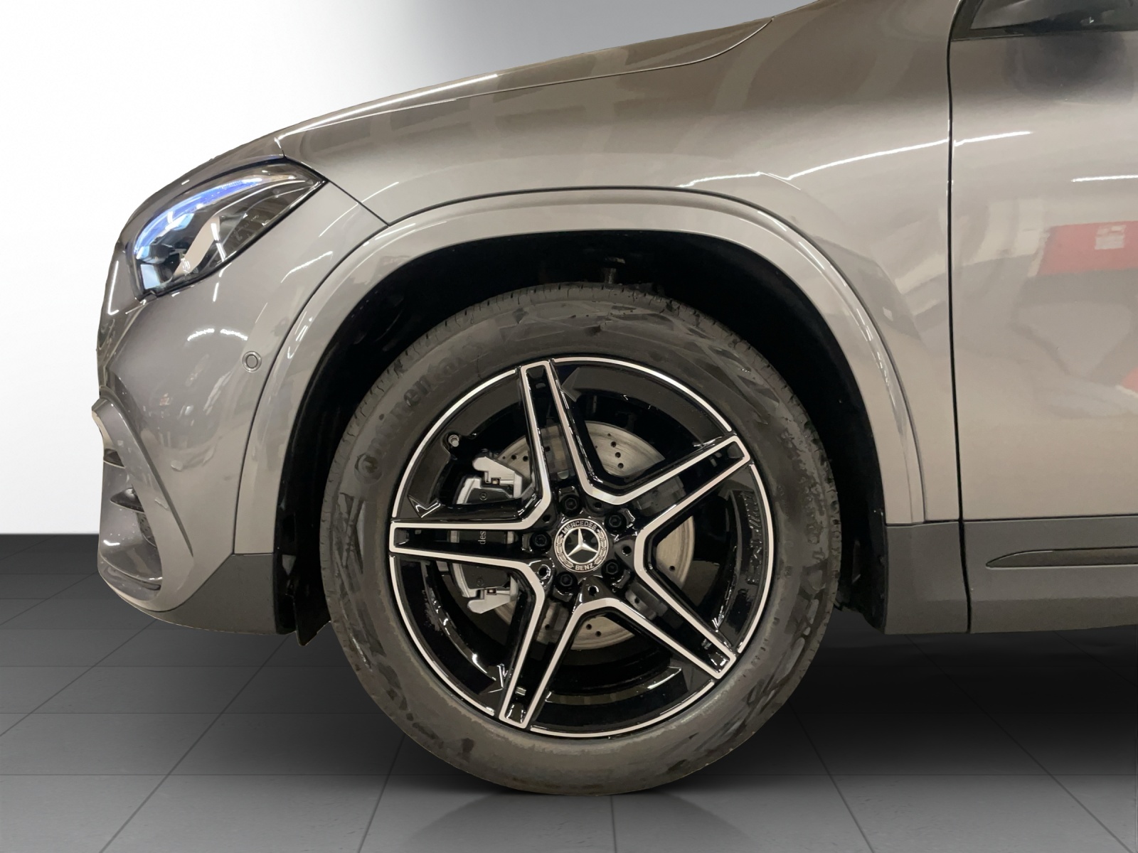 MERCEDES-BENZ GLA 200 Night Star 7G-DCT-image-6
