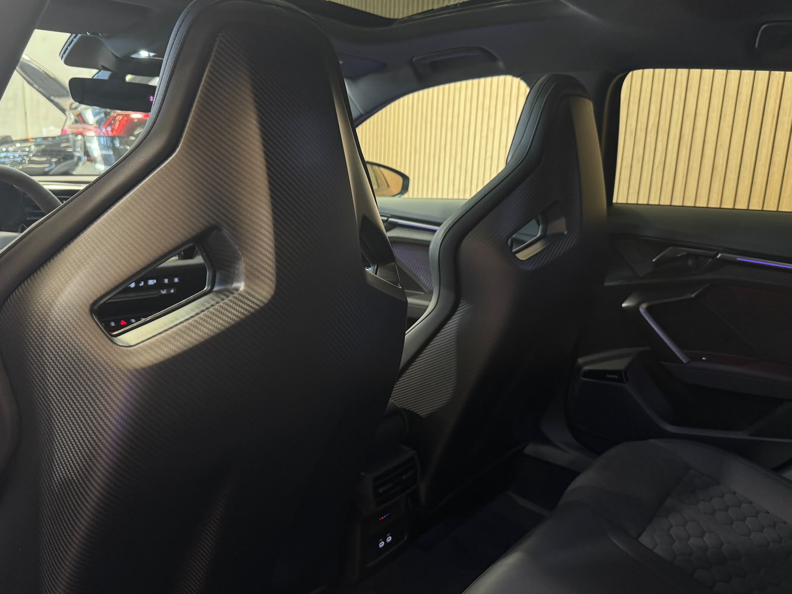 AUDI RS3 Sportback 2.5 TSI quattro S-tronic *INKLUSIV GRATIS SERVIE PAKET *-image-27