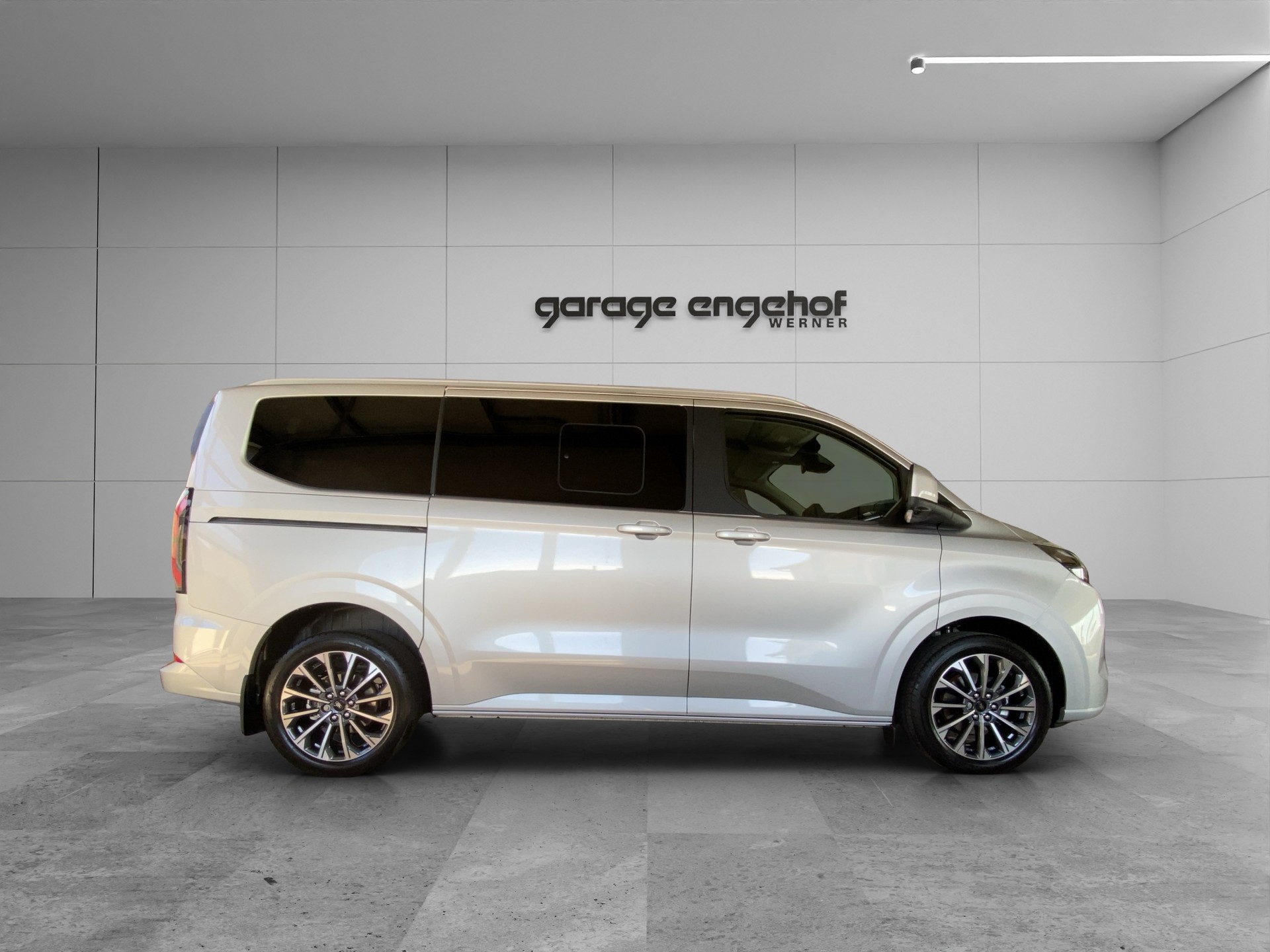 FORD Tourneo Bus 340 L1H1 PHEV TitaniumX-image-7