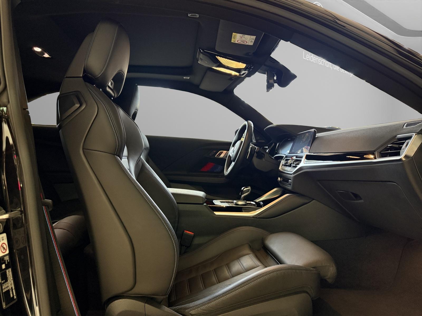 BMW M240i xDrive Coupé-image-18