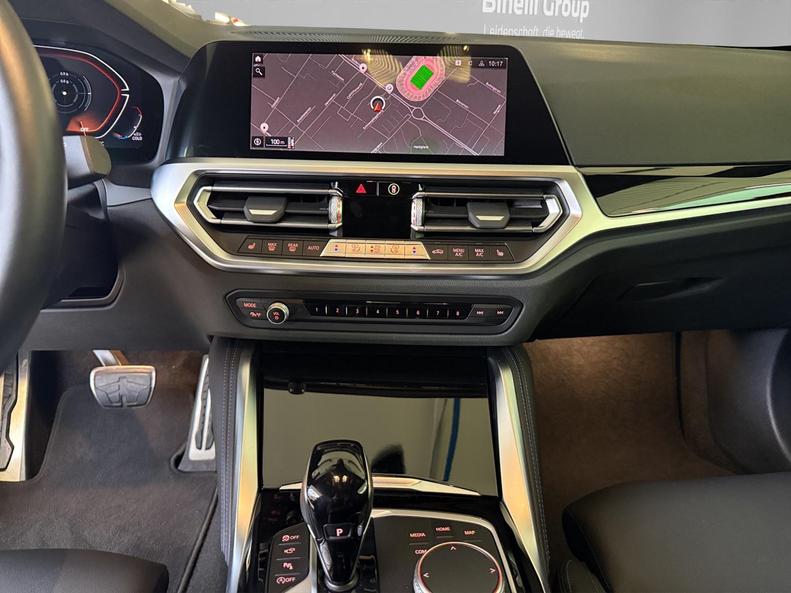 BMW M240i xDrive Coupé-image-16