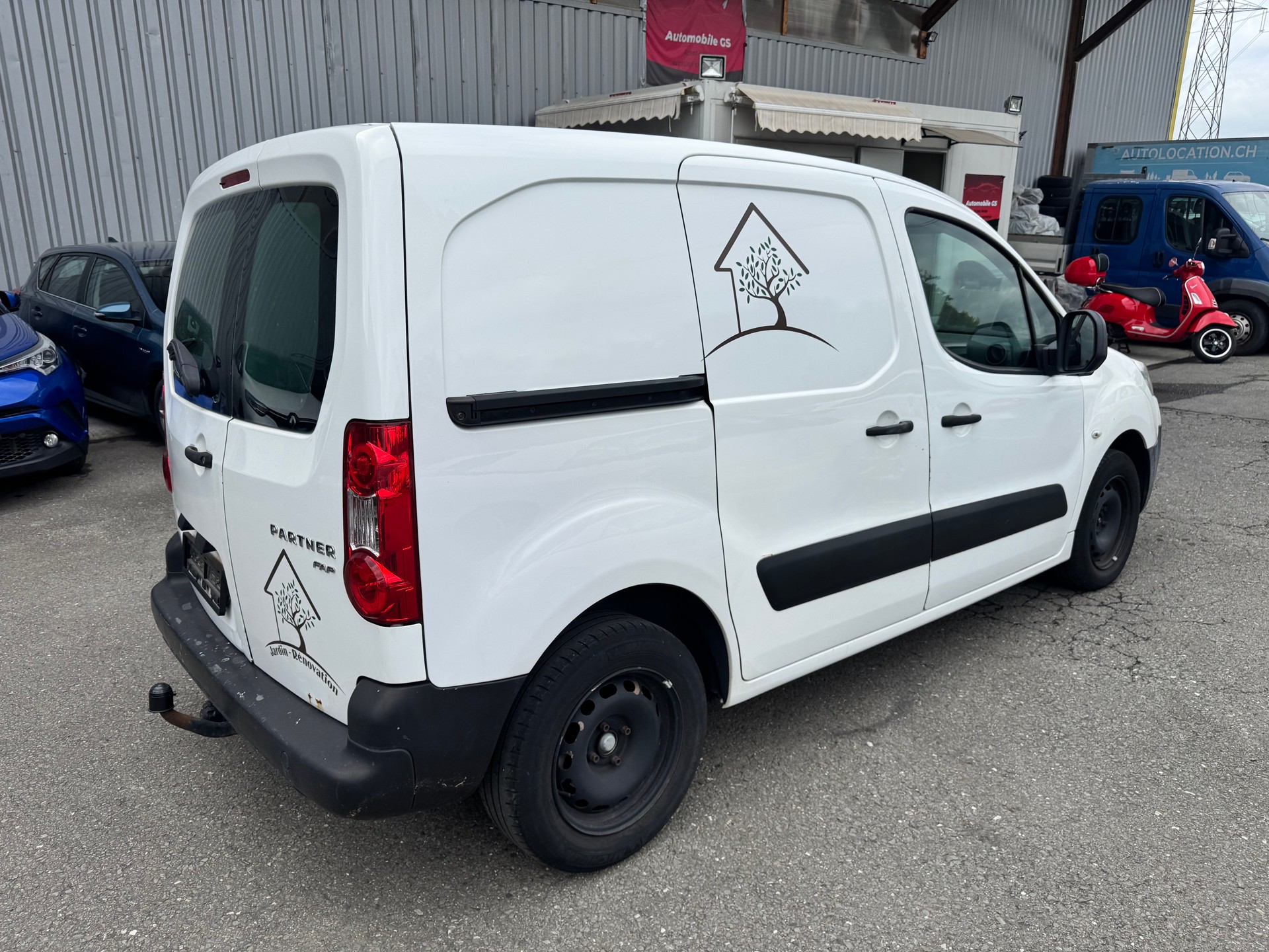 PEUGEOT Partner 1.6 HDI Urban-image-5