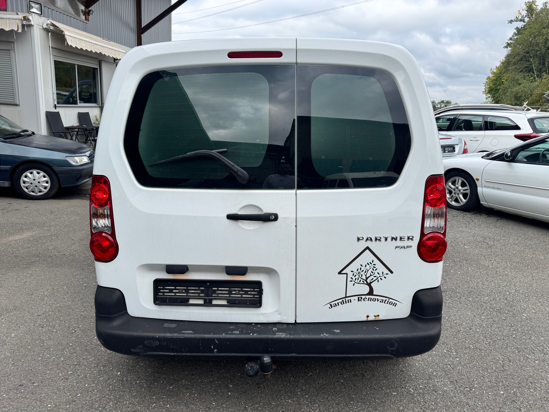 PEUGEOT Partner 1.6 HDI Urban-image-4
