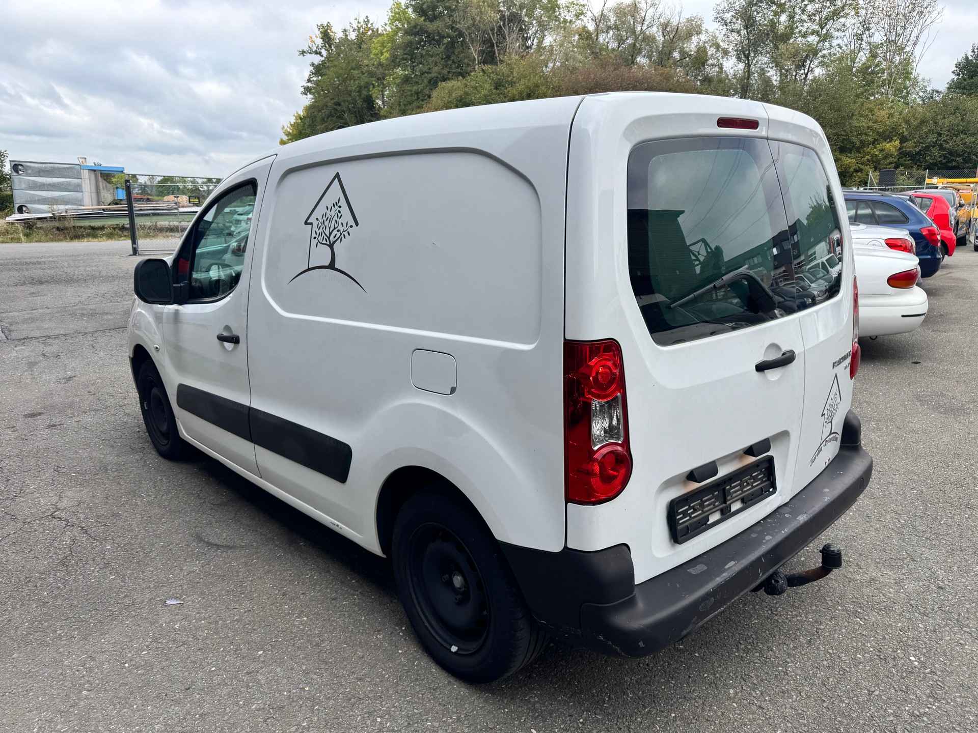PEUGEOT Partner 1.6 HDI Urban-image-3