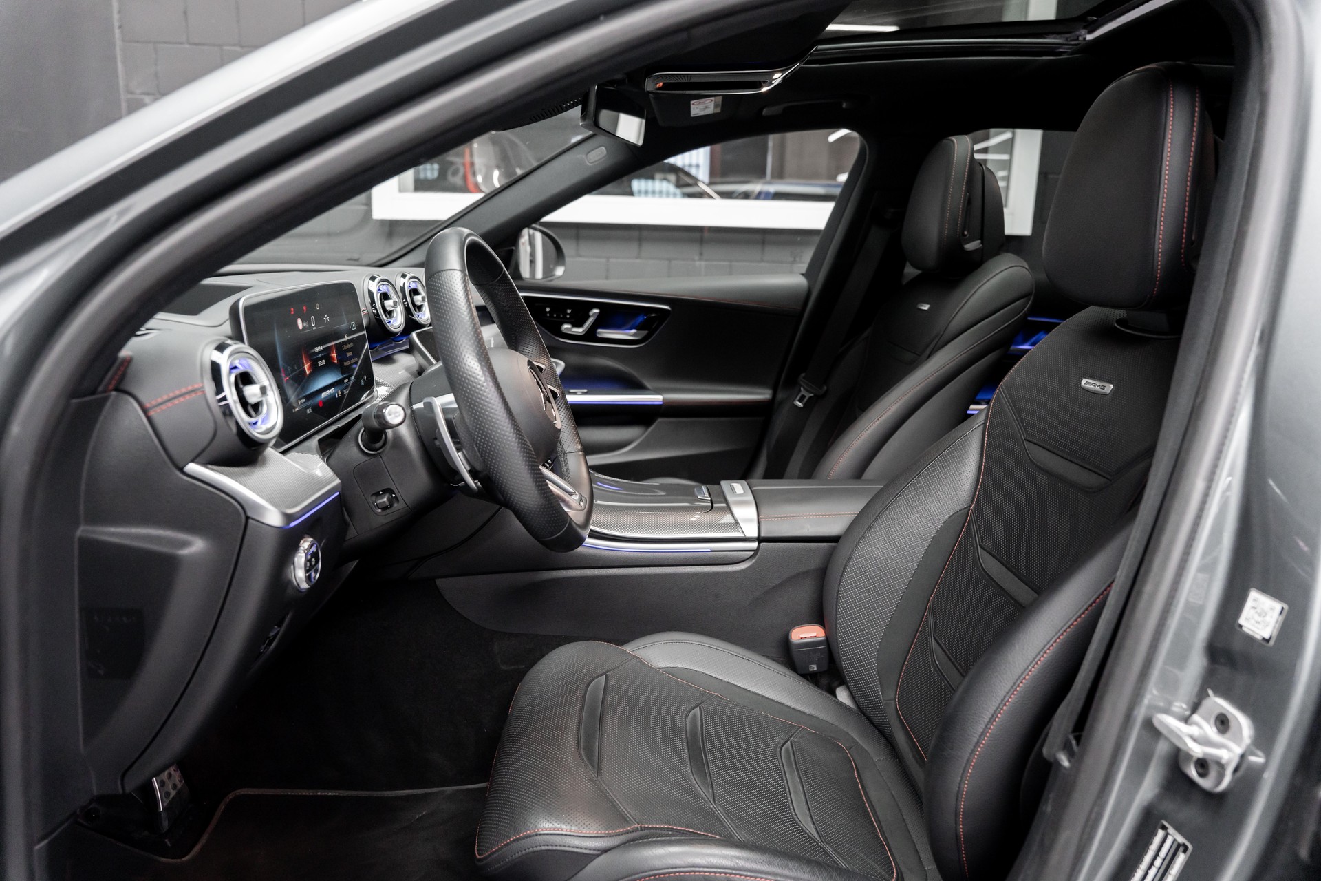 MERCEDES-BENZ C 43 T AMG 4Matic-image-5