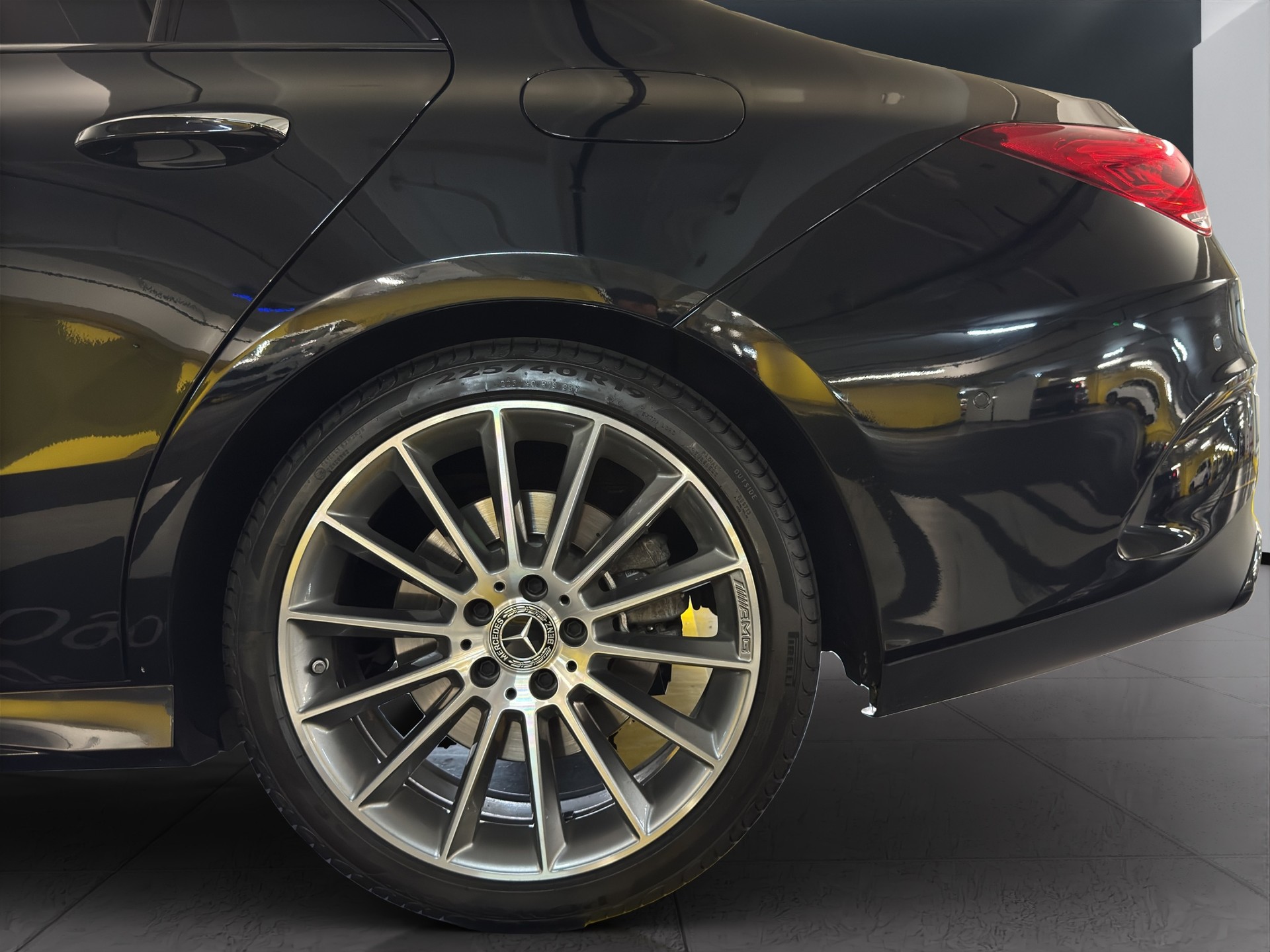 MERCEDES-BENZ CLA 250 AMG Line 7G-DCT-image-21