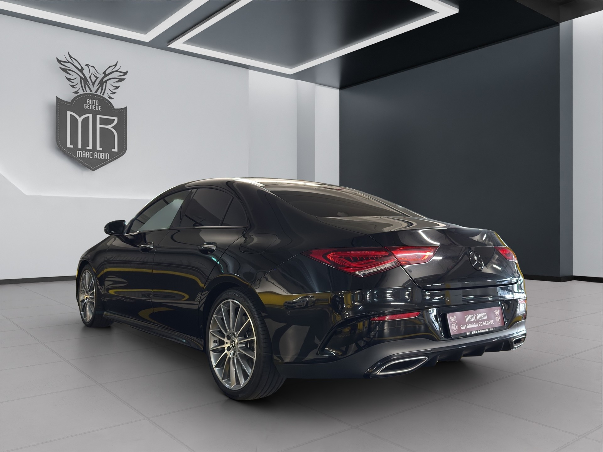 MERCEDES-BENZ CLA 250 AMG Line 7G-DCT-image-5