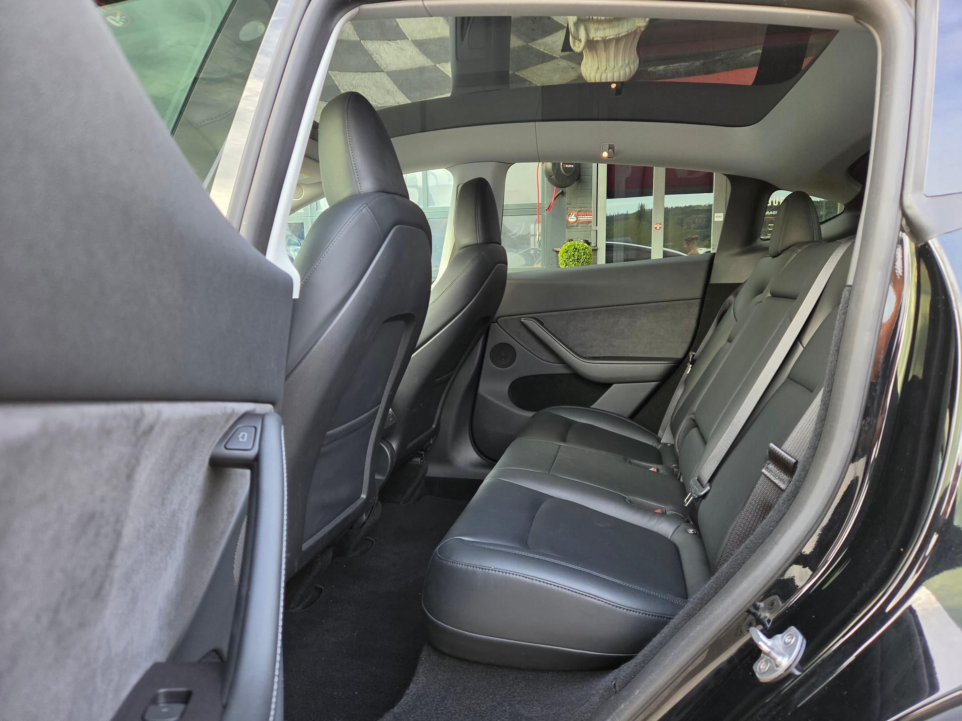 TESLA Model Y Performance-image-11
