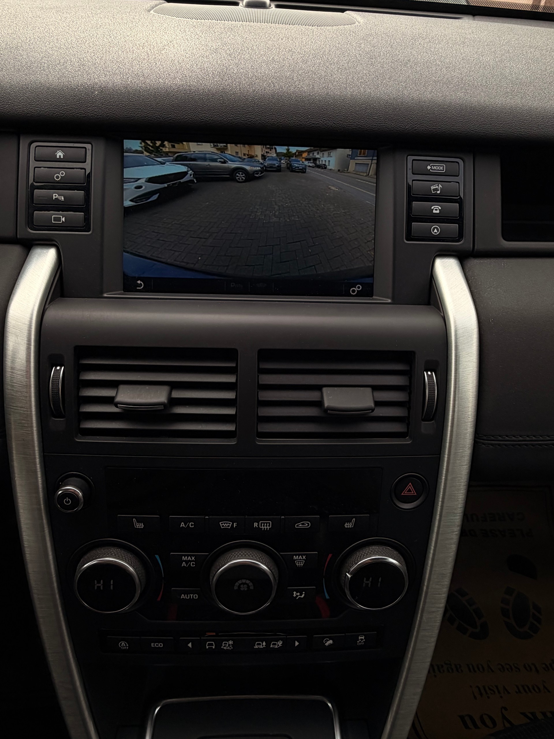 LAND ROVER Discovery Sport 2.0 Si4 HSE Luxury AT9-image-12