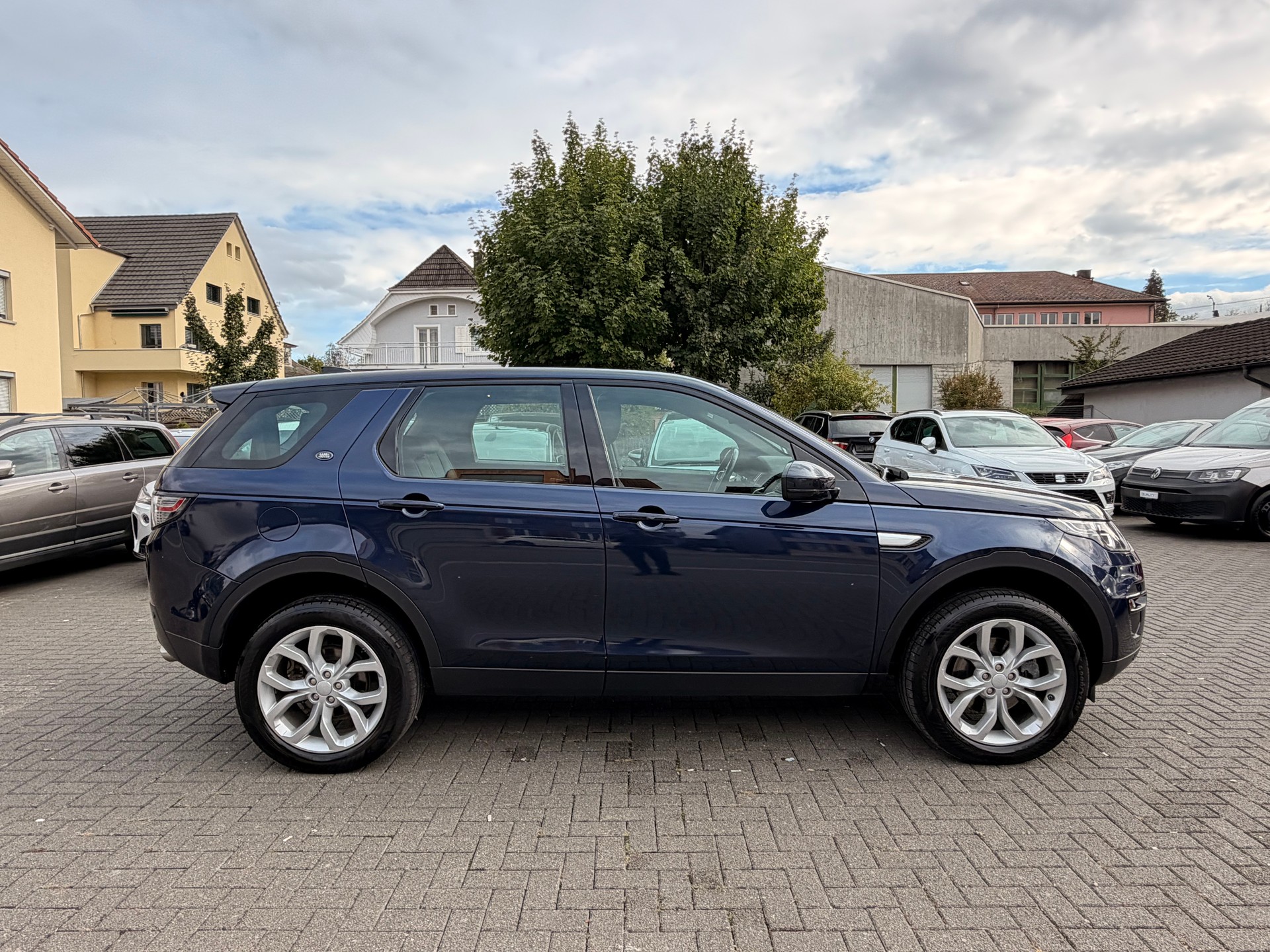 LAND ROVER Discovery Sport 2.0 Si4 HSE Luxury AT9-image-6