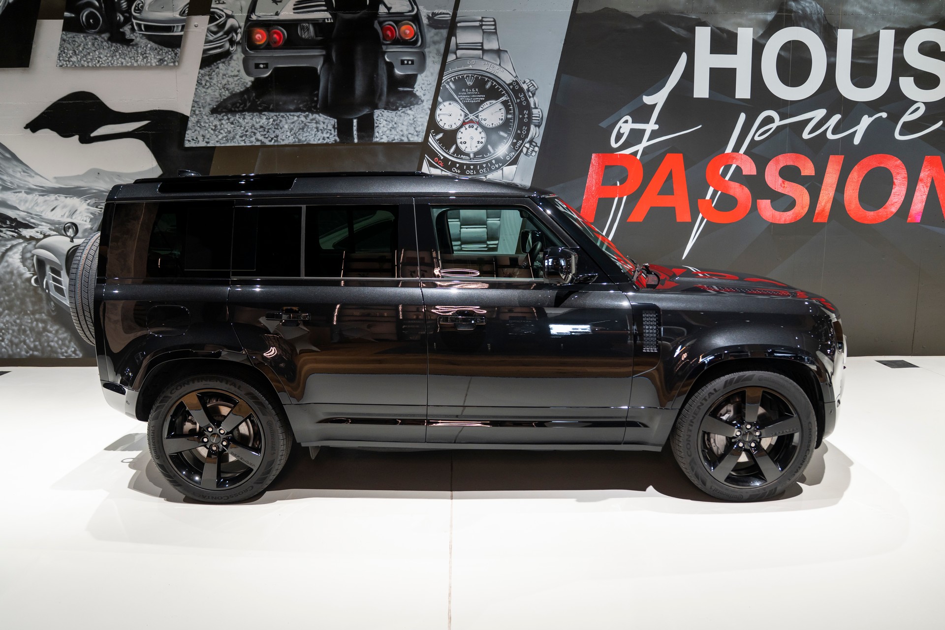 LAND ROVER Defender 110 3.0 D I6 350 X-Dynamic HSE AWD AT8-image-2