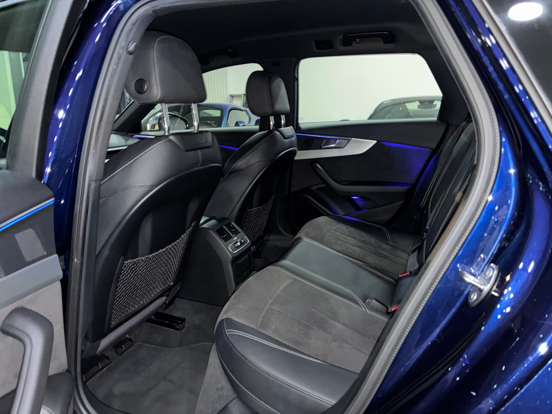AUDI S4 Avant 3.0 TFSI quattro tiptronic-image-10