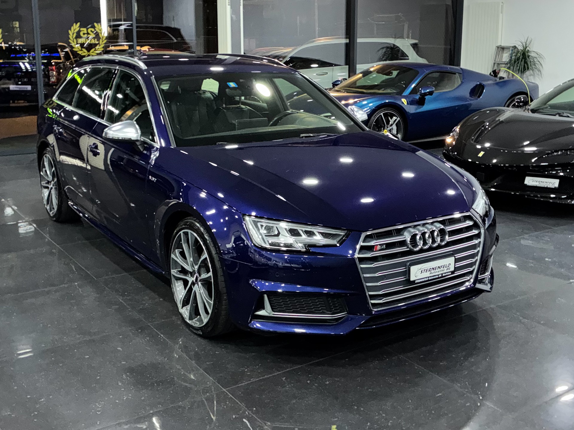 AUDI S4 Avant 3.0 TFSI quattro tiptronic-image-1
