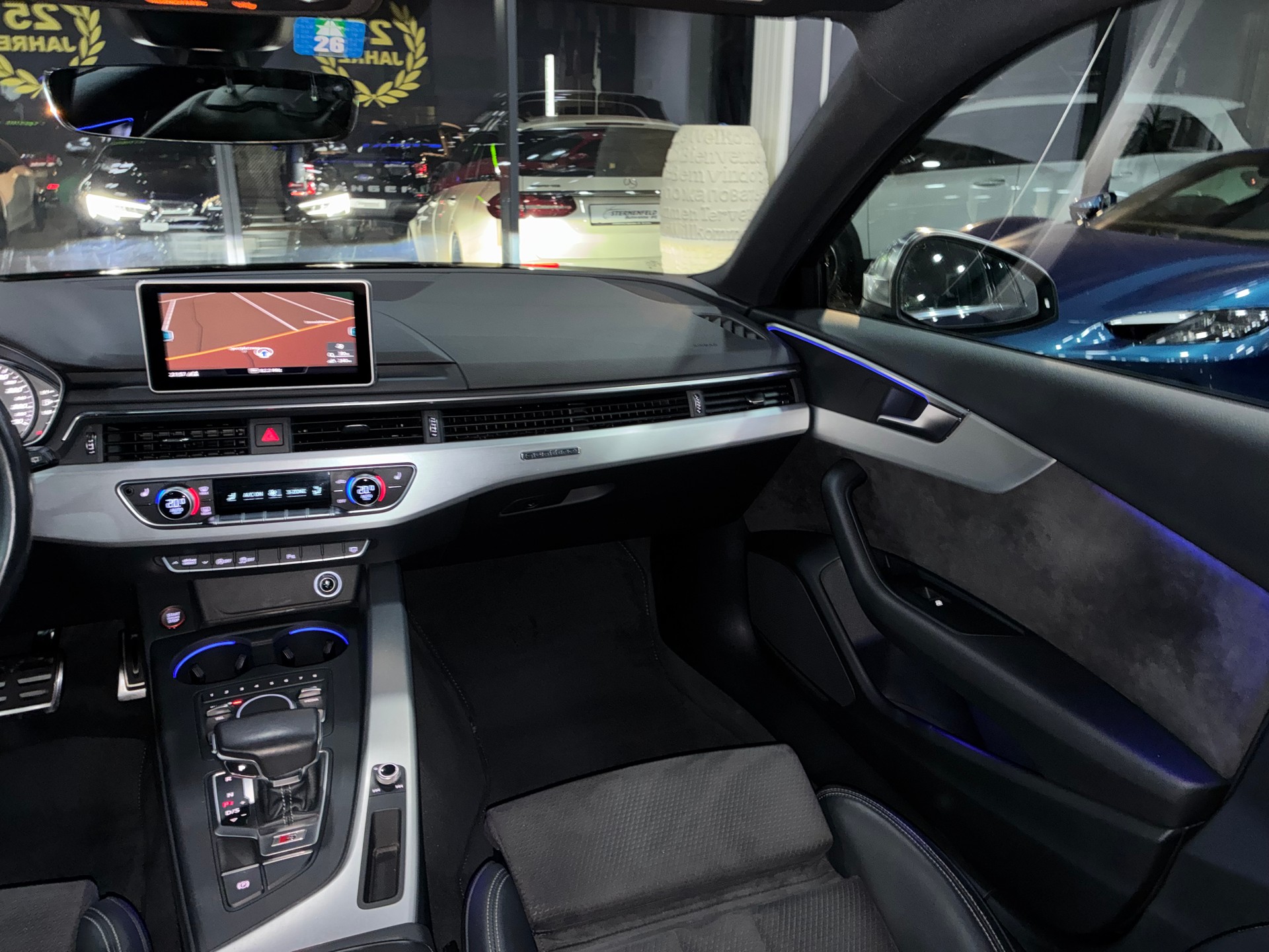 AUDI S4 Avant 3.0 TFSI quattro tiptronic-image-8