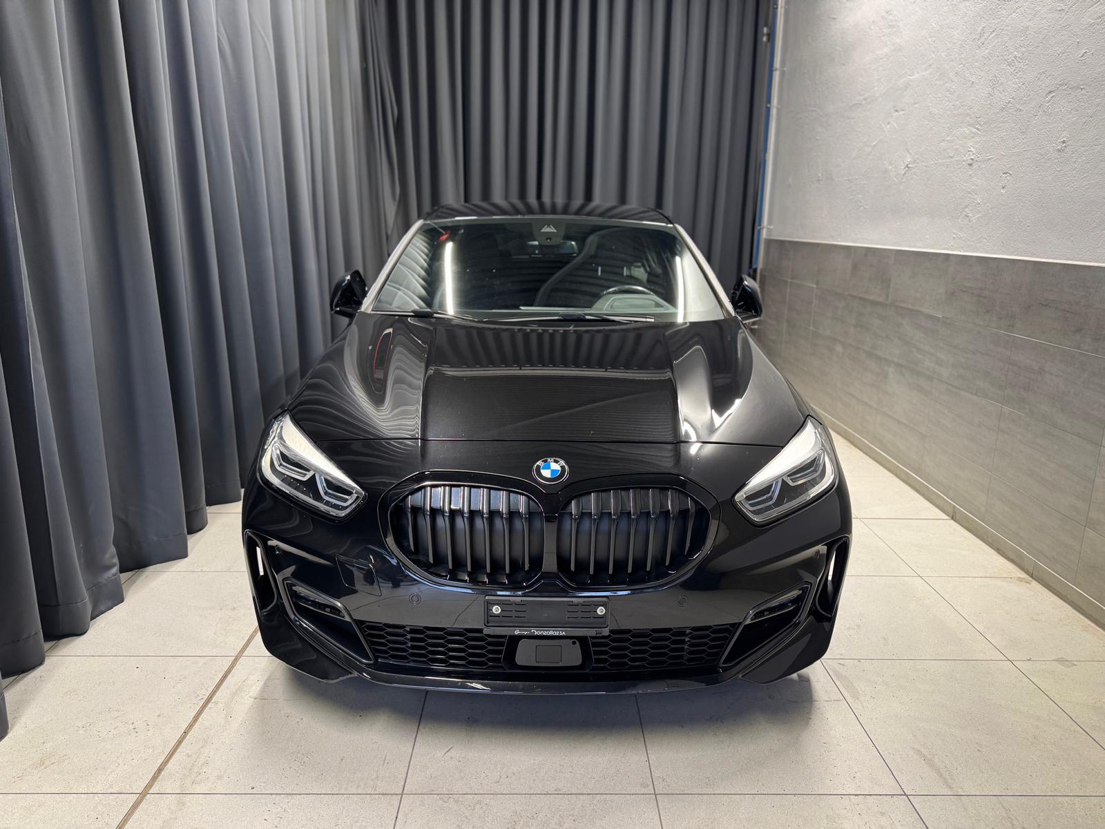 BMW 118i Sport Line Steptronic-image-1