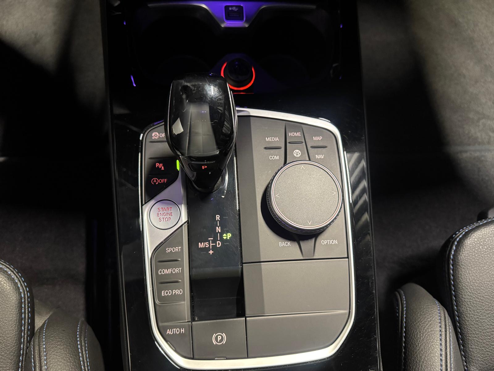 BMW 118i Sport Line Steptronic-image-18