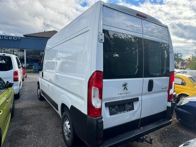 PEUGEOT Boxer 2.2 HDI 335 Premium L2H2-image-2