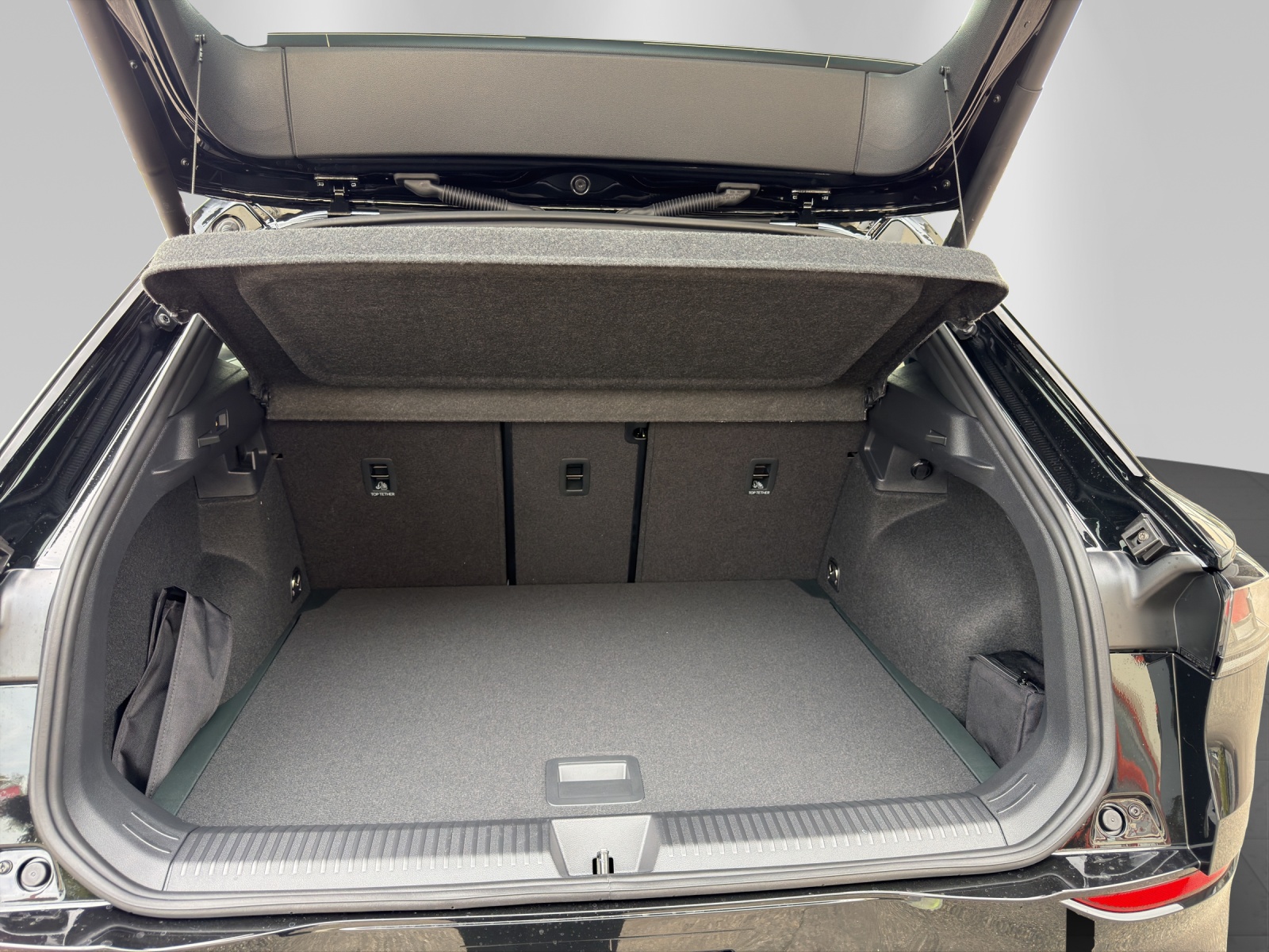 VW T-Roc 1.5 eTSI mHEV Style DSG-image-11