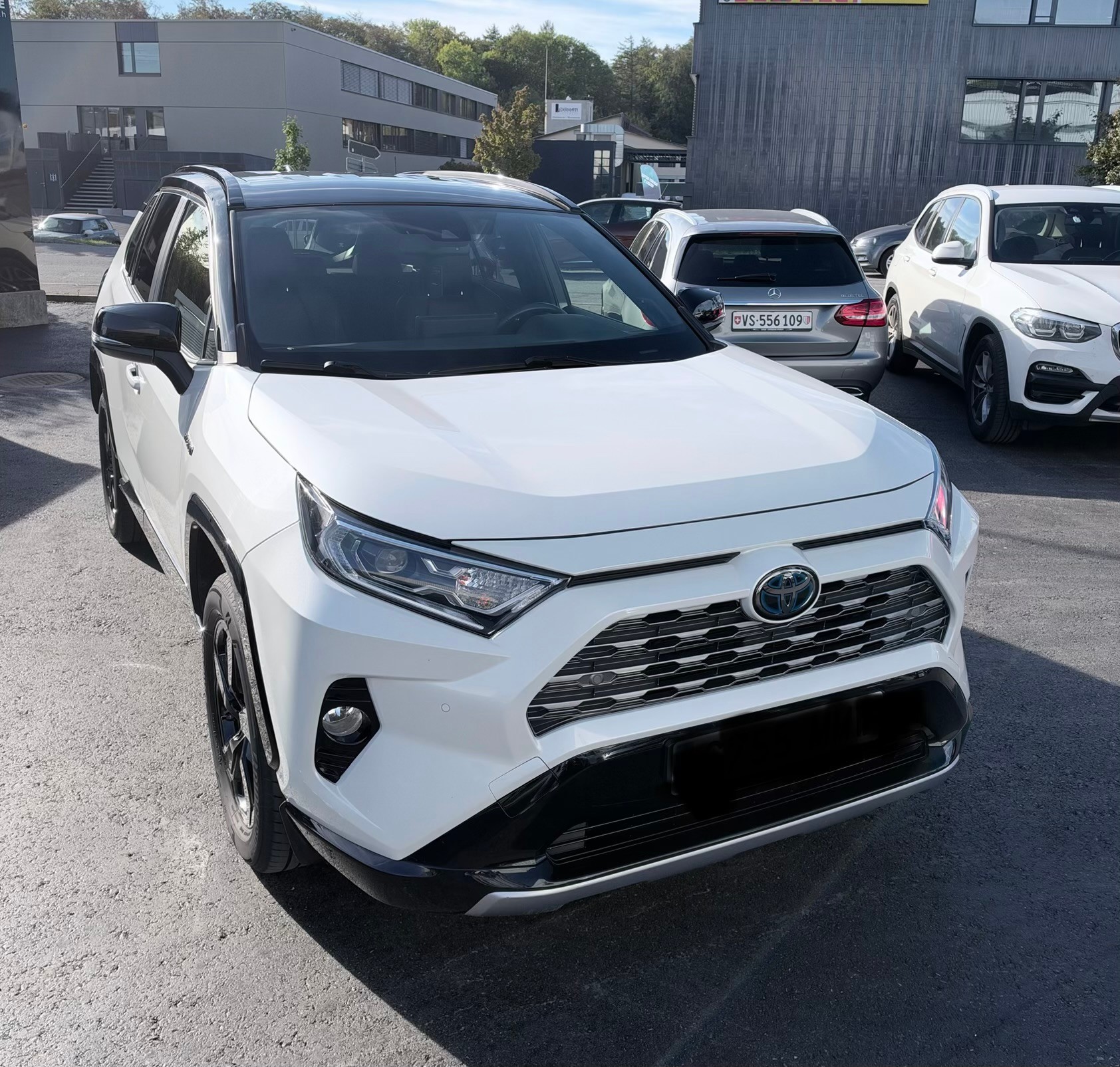 TOYOTA 2.5 HEV Premium-image-1