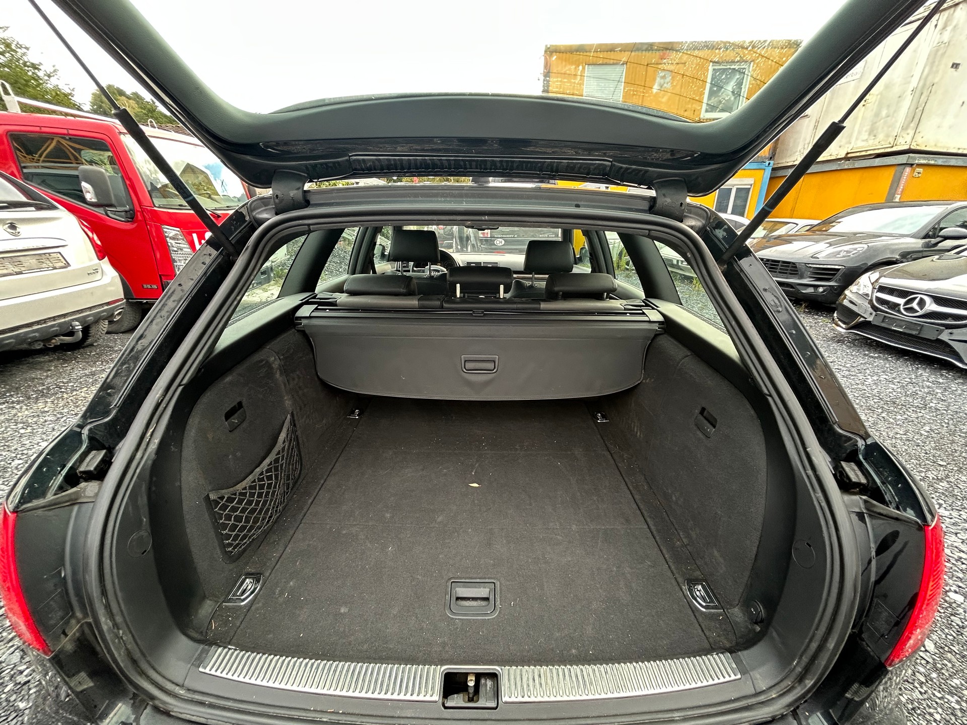 AUDI A4 Avant 3.0 V6 TDI quattro-image-13