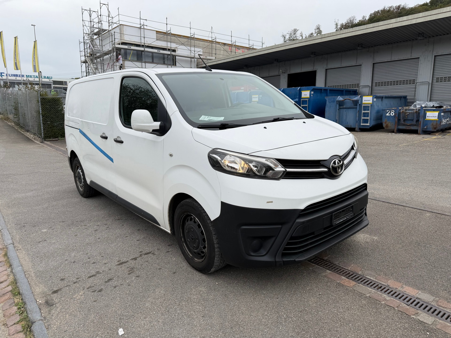 TOYOTA Proace 2.0D Panel Van L1 Luna-image-3