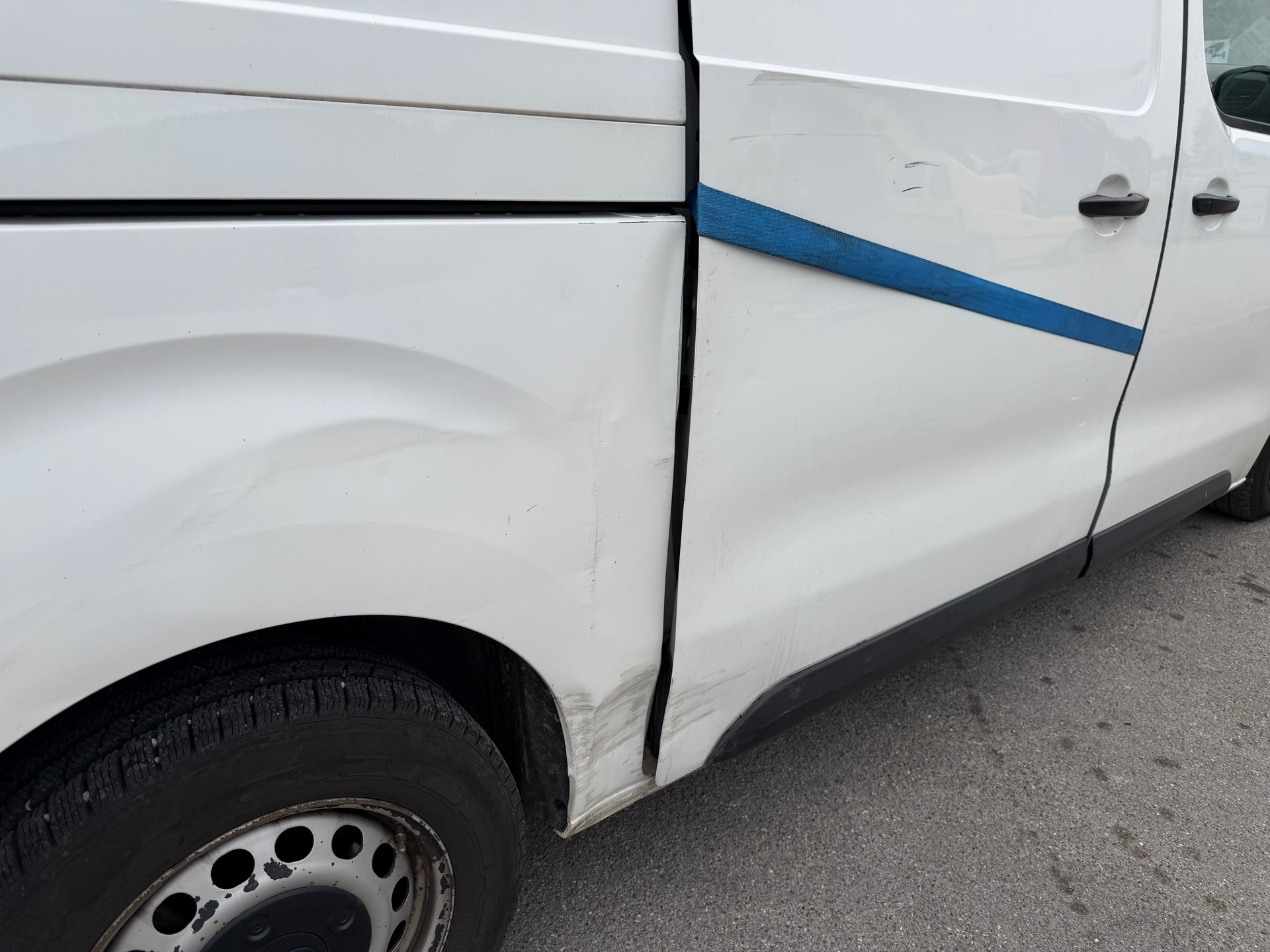 TOYOTA Proace 2.0D Panel Van L1 Luna-image-5