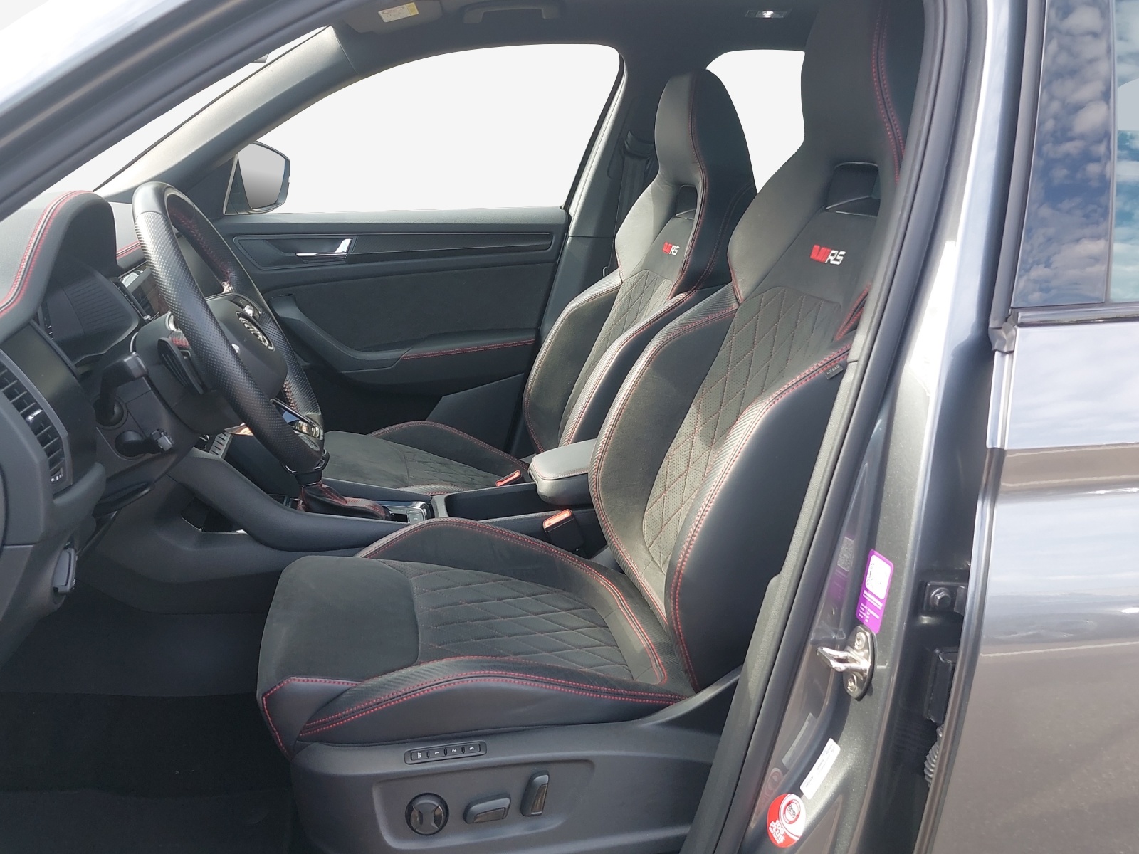 SKODA Kodiaq 2.0 TSI 4x4 RS-image-7