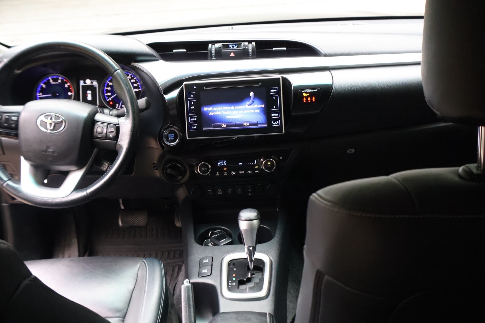 TOYOTA Hilux 2.4-4D Sol Premium Double Cab 4x4 A-image-8