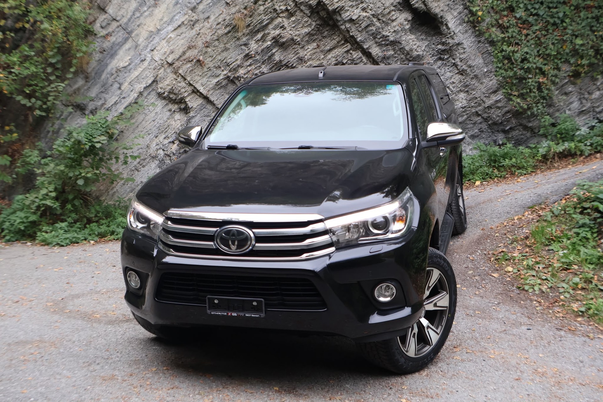 TOYOTA Hilux 2.4-4D Sol Premium Double Cab 4x4 A-image-2