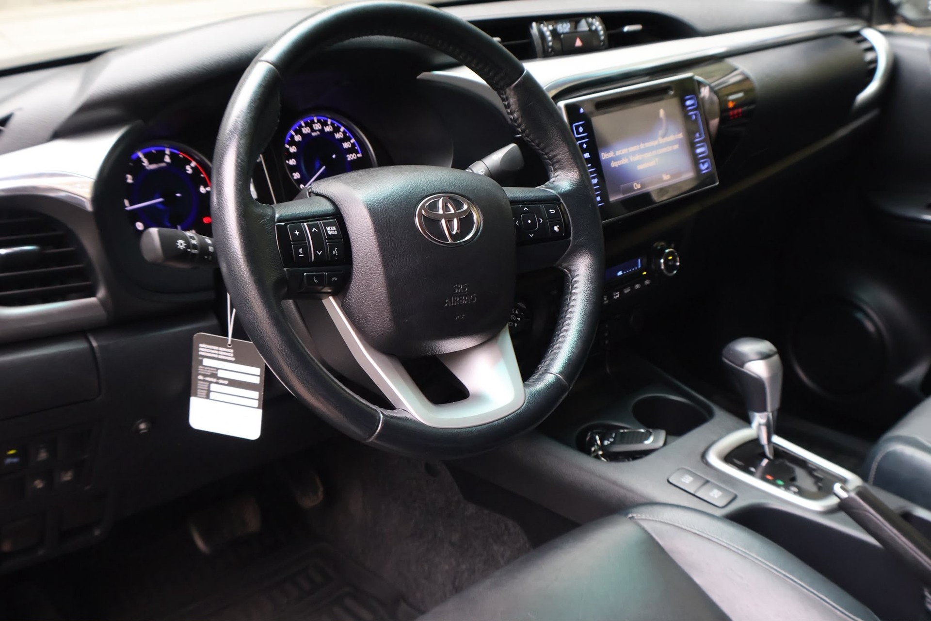 TOYOTA Hilux 2.4-4D Sol Premium Double Cab 4x4 A-image-7