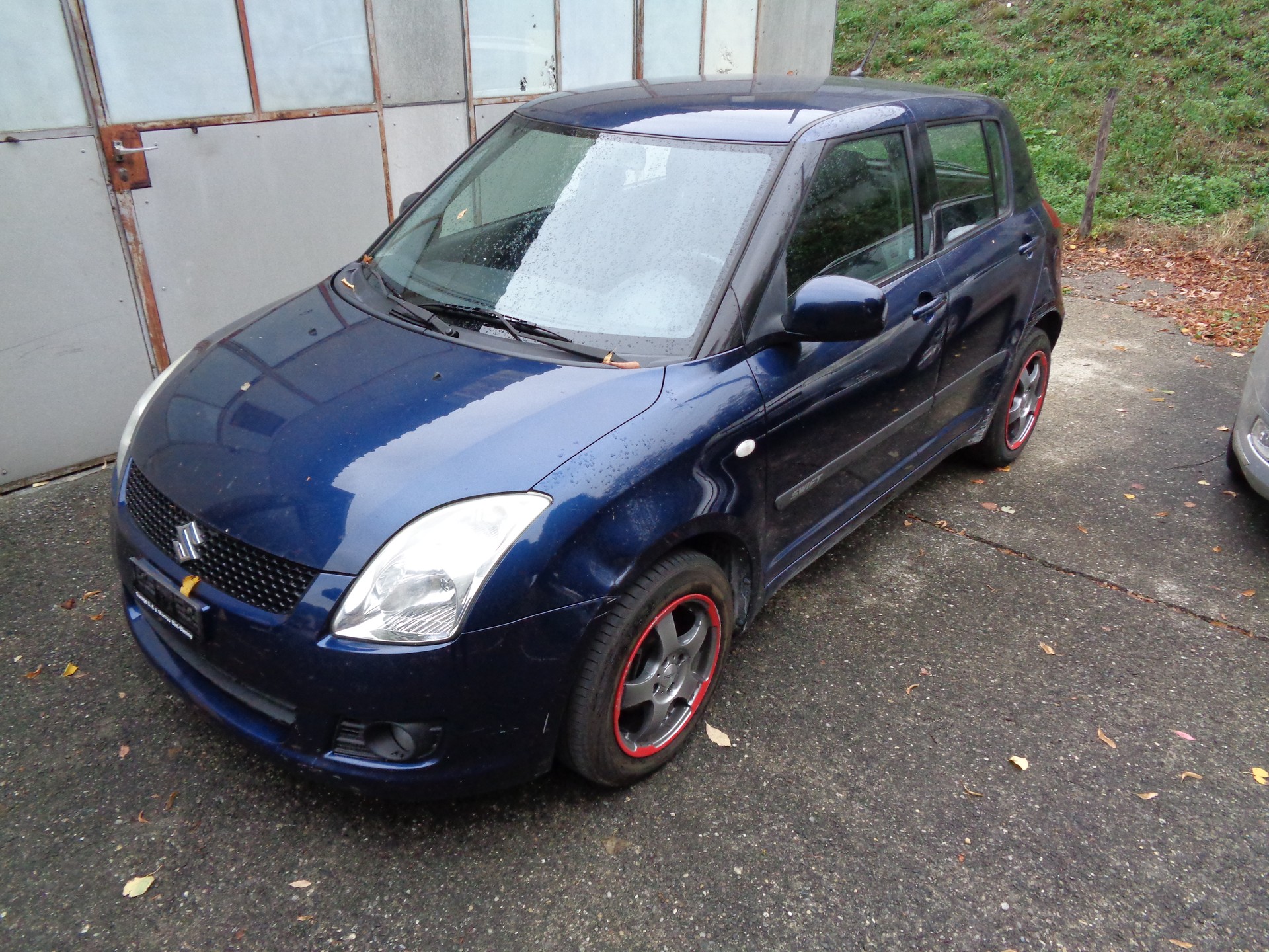 SUZUKI Swift 1.3i 16V GL 4x4-image-8