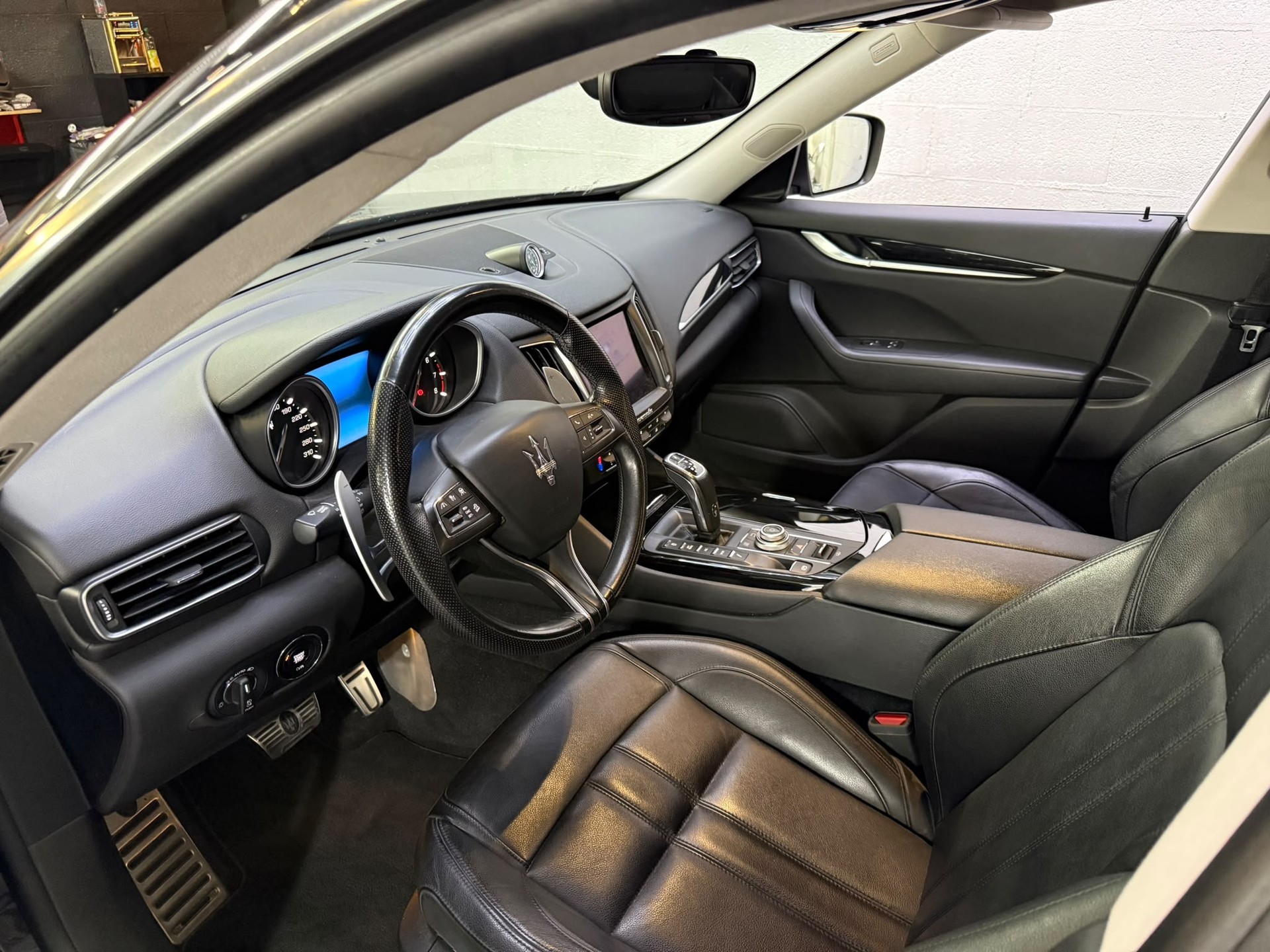MASERATI Levante 3.0 V6 GranSport Automatica-image-4
