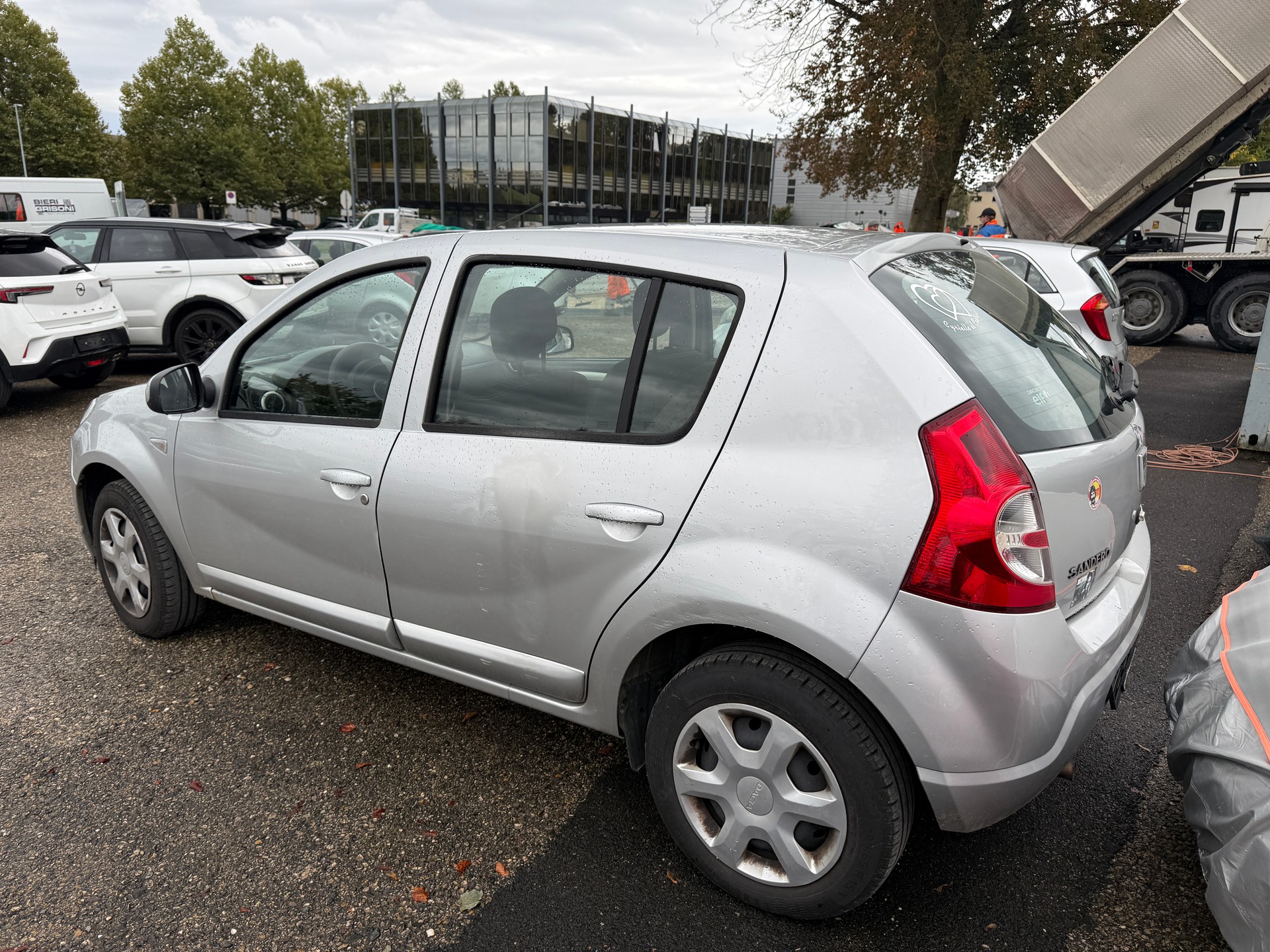 DACIA Sandero 1.6 Ambiance-image-9