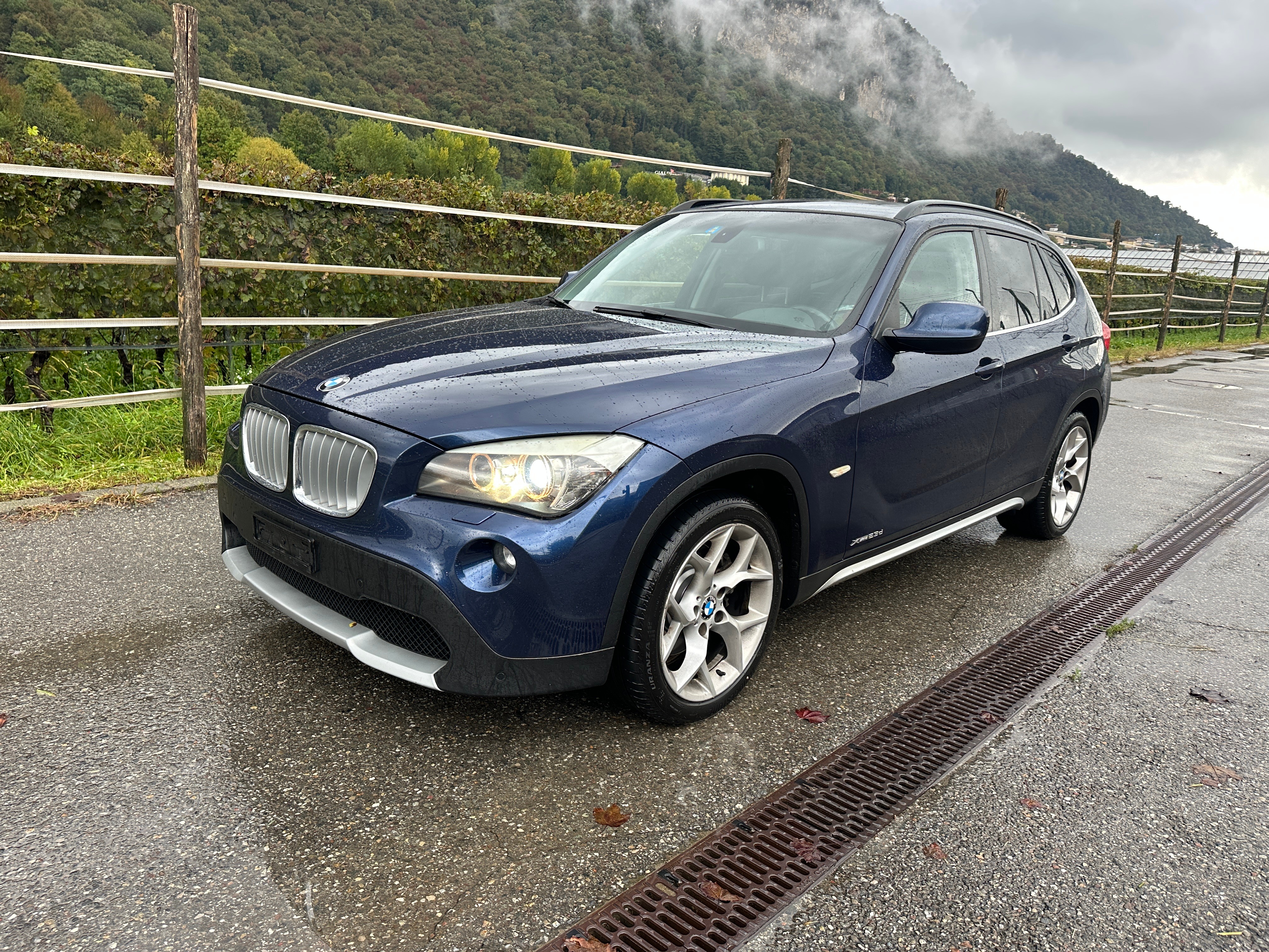 Car photo