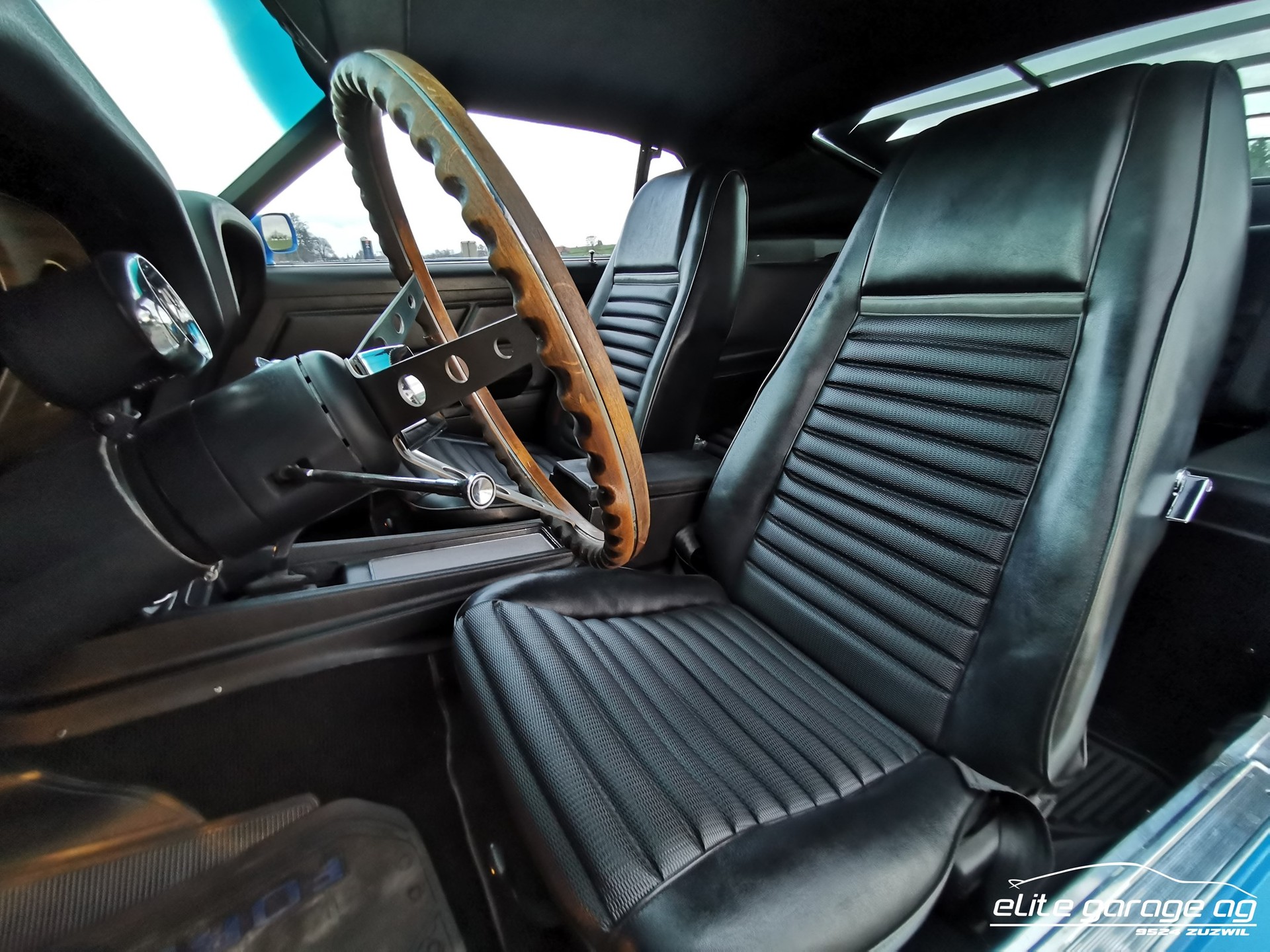 FORD MUSTANG V8-image-10