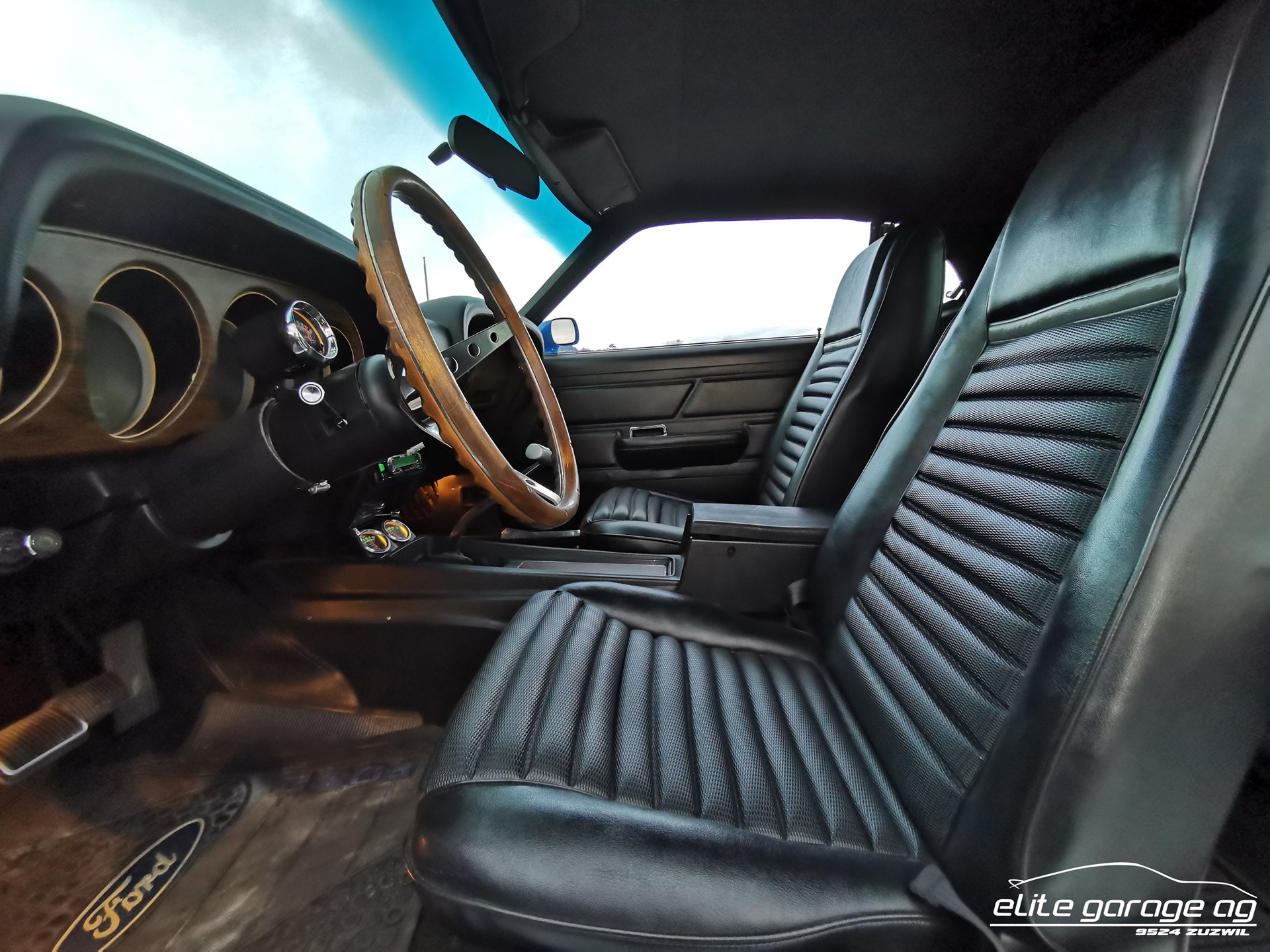 FORD MUSTANG V8-image-11