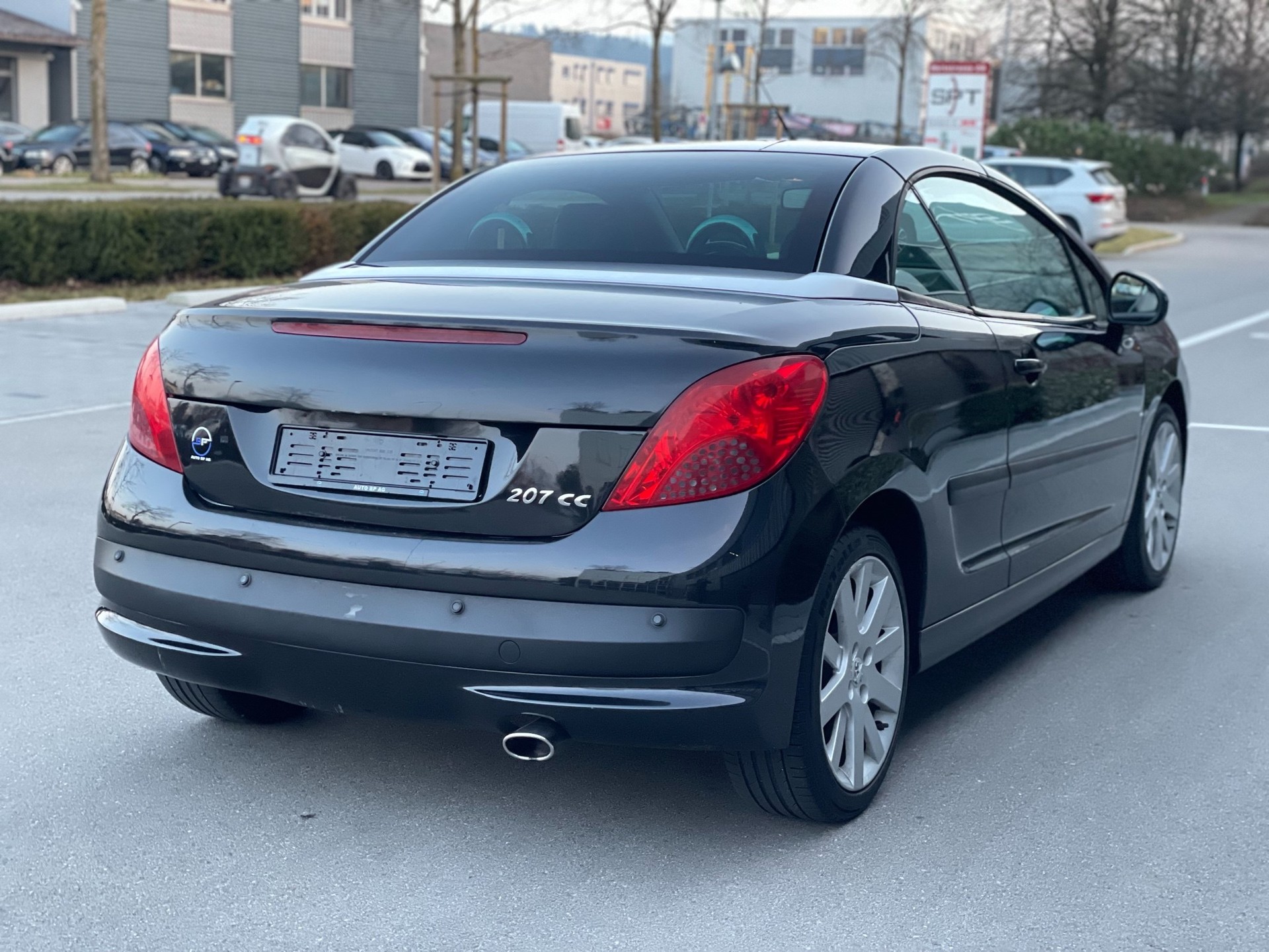 PEUGEOT 207 CC 1.6 HDI Sport-image-10