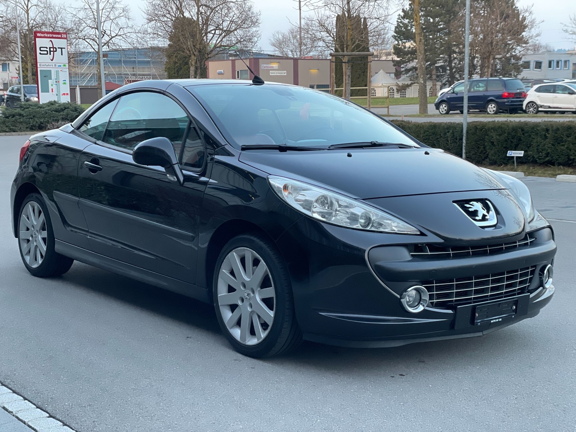 PEUGEOT 207 CC 1.6 HDI Sport-image-3