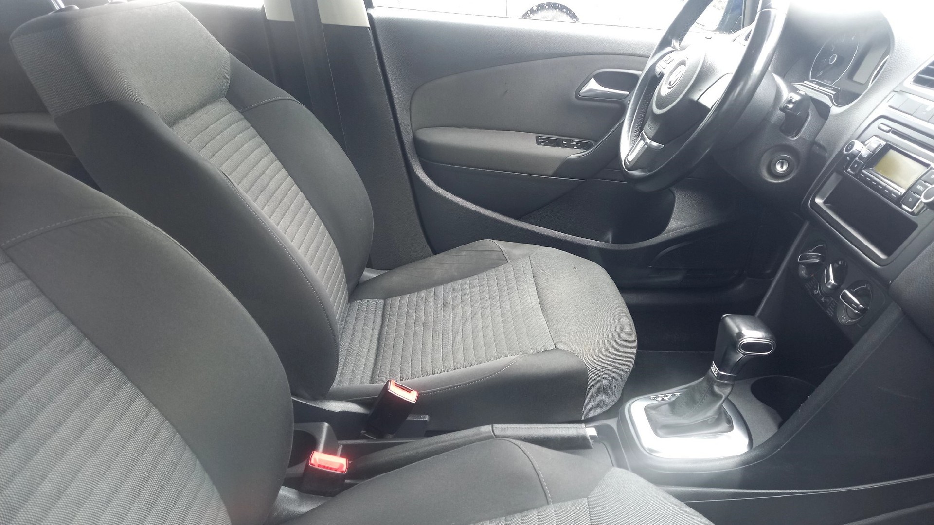 VW Polo 1.2 TSI Comfortline DSG-image-3