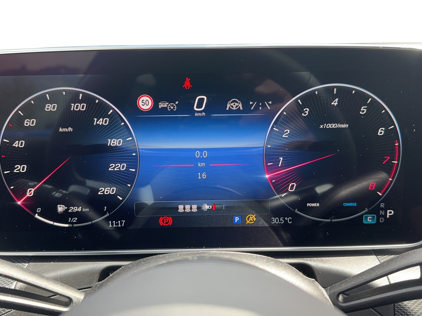 MERCEDES-BENZ C 300 T 4 Matic-image-11